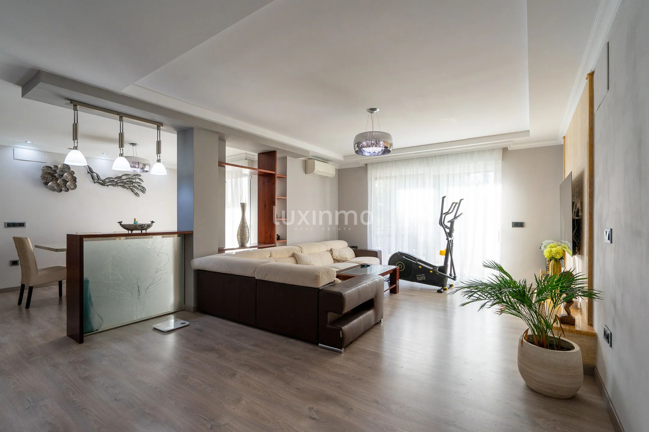 Stunning 6 bedroom detached house with sea views in Altea Hills — photo 3