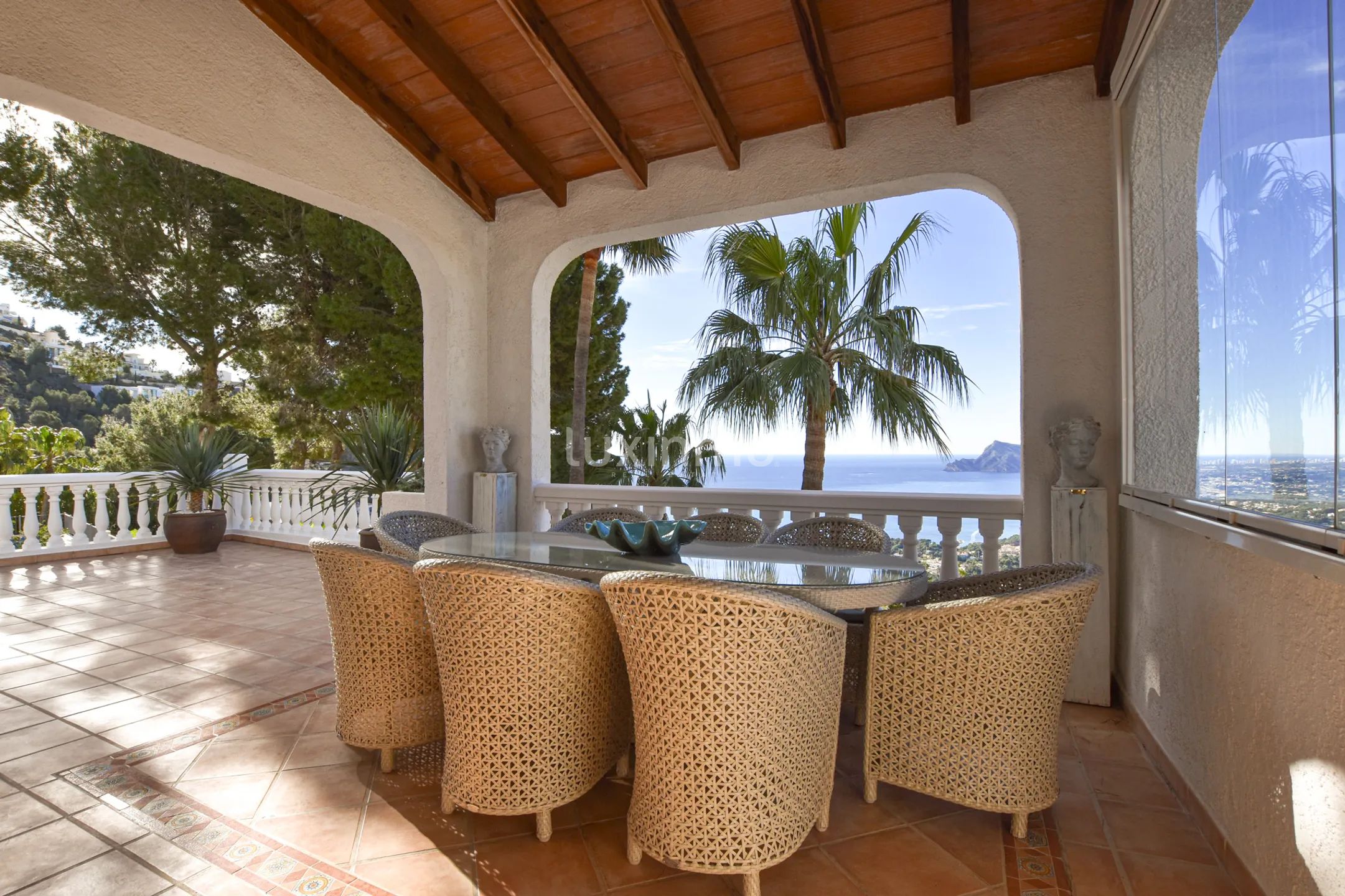 Villa with open sea views for rent in Altea Hills — photo 13