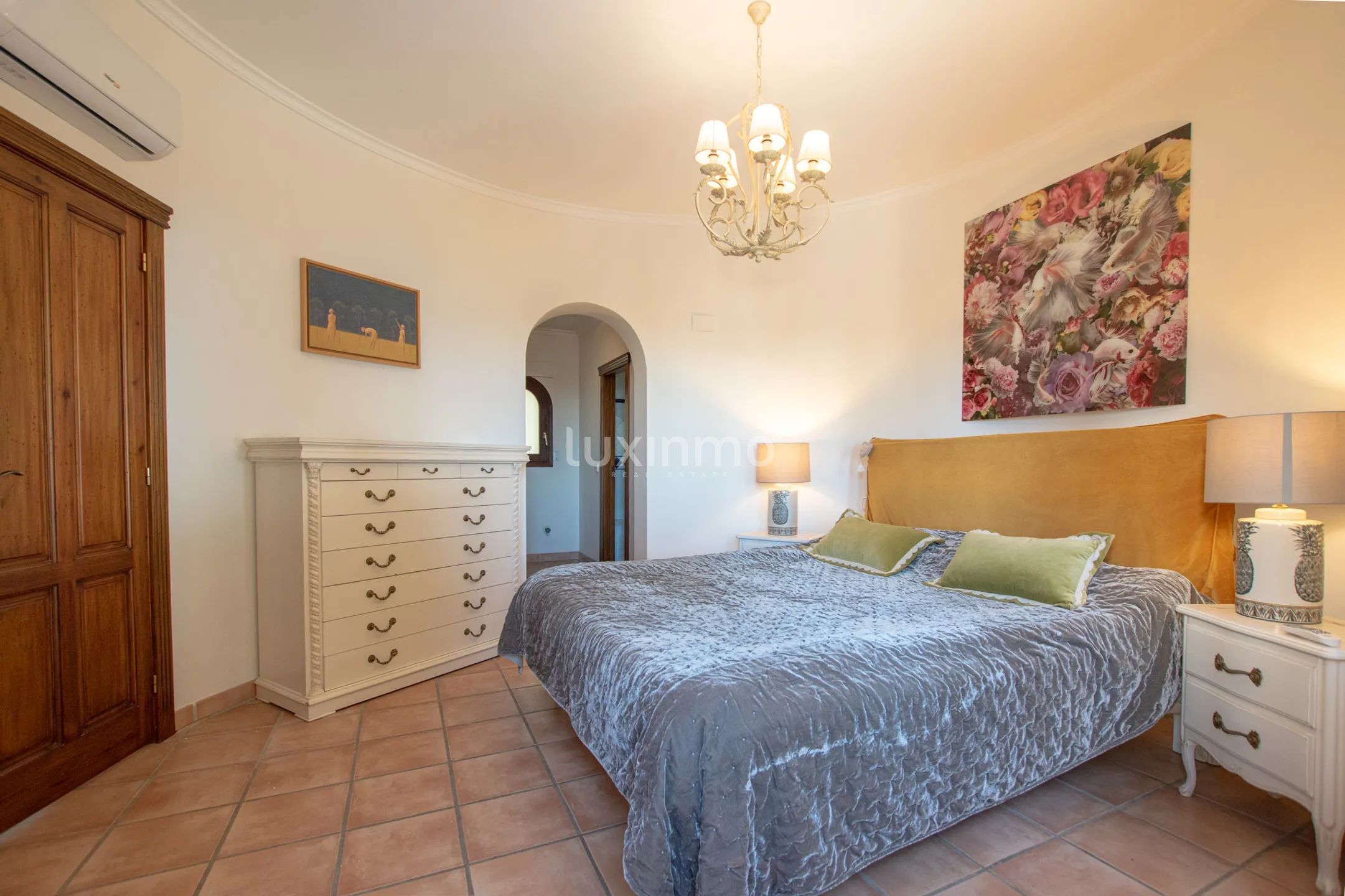 Villa with open sea views for rent in Altea Hills — photo 17