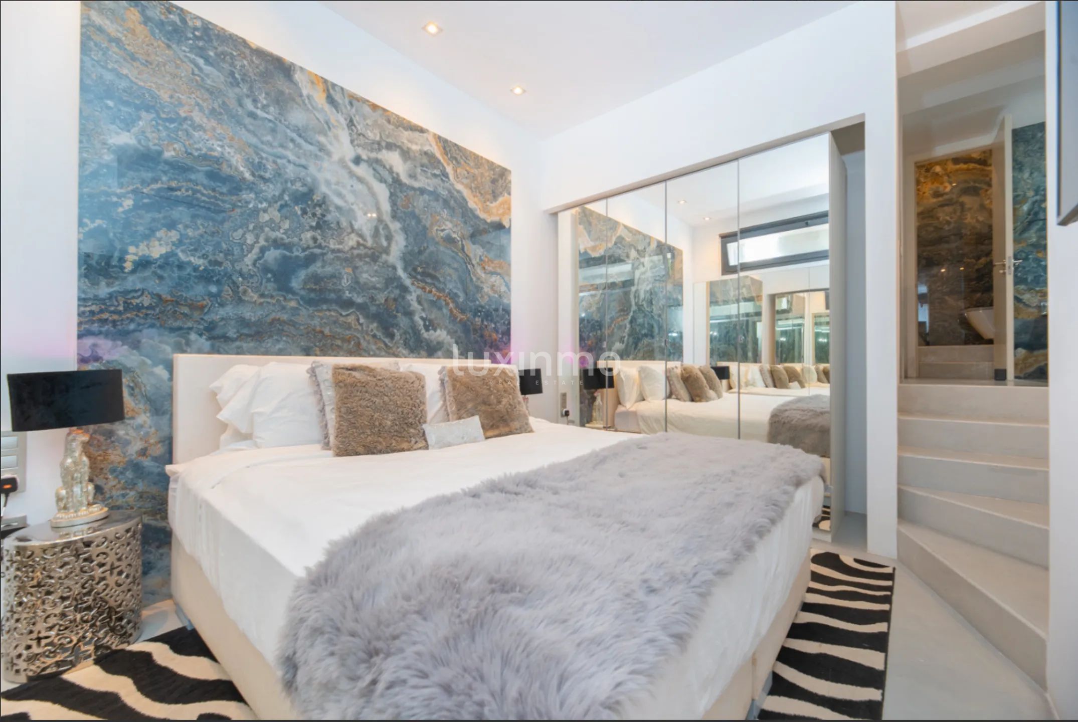 Elegant parhus med infinitypool och havsutsikt i Cala Carbó — photo 27