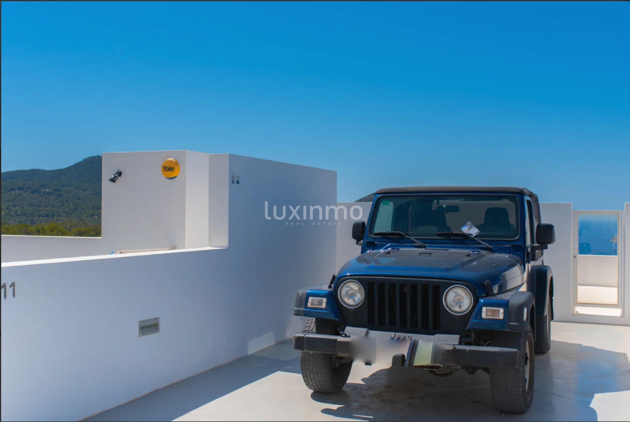 Elegant parhus med infinitypool och havsutsikt i Cala Carbó — photo 34