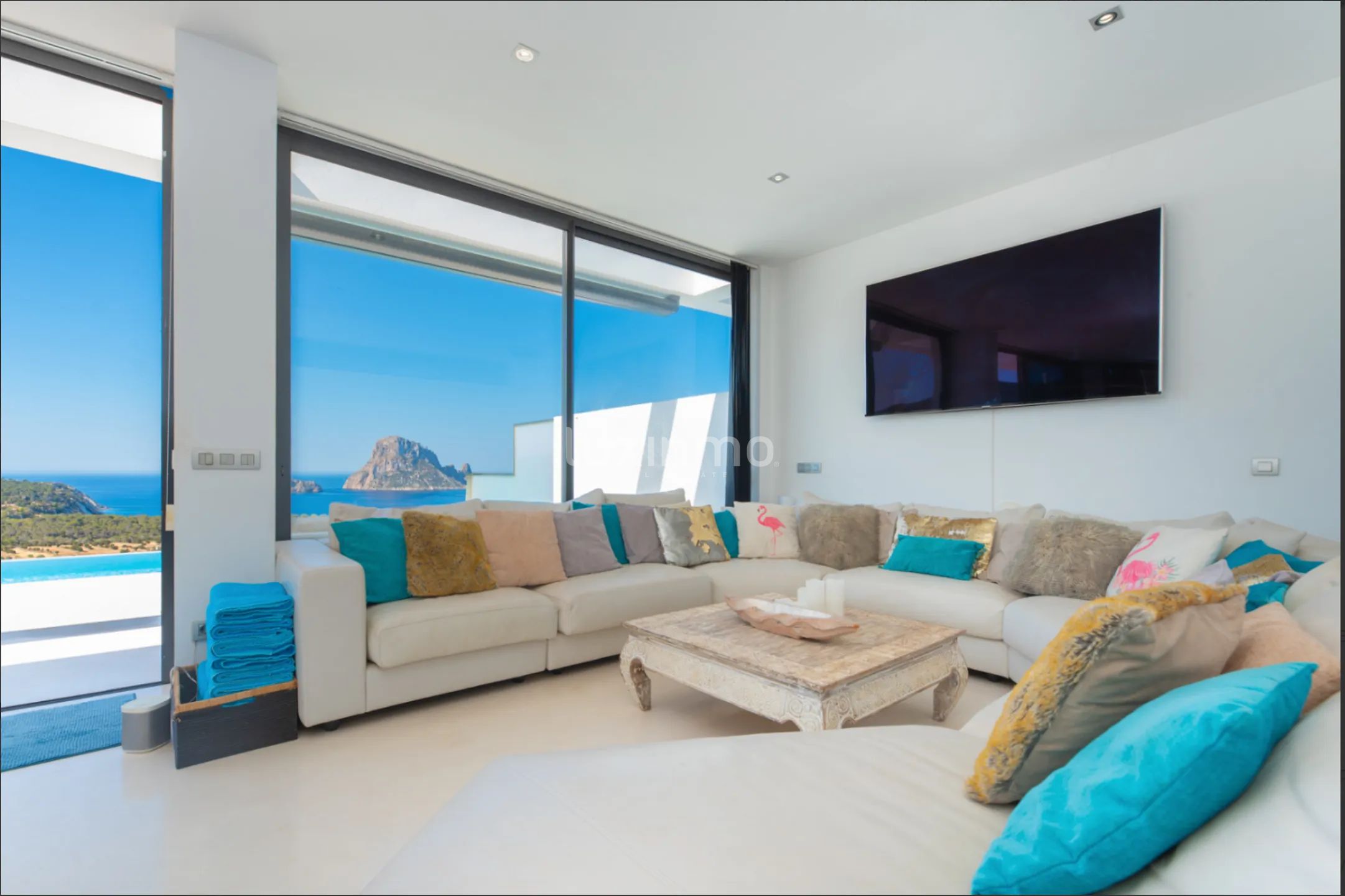 Elegant parhus med infinitypool och havsutsikt i Cala Carbó — photo 9