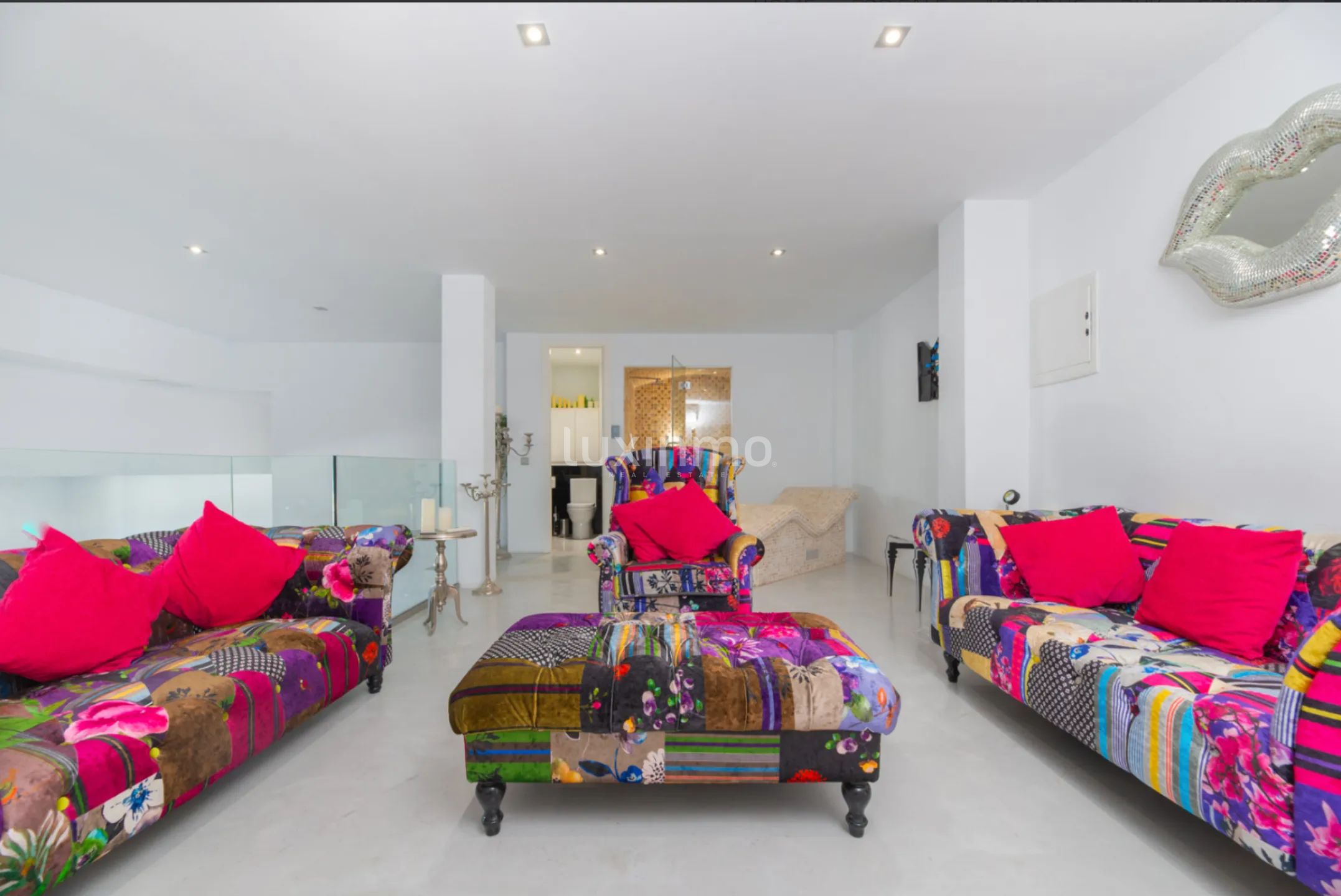 Elégante maison jumelée avec piscine à débordement et vue sur la mer à Cala Carbó — photo 20