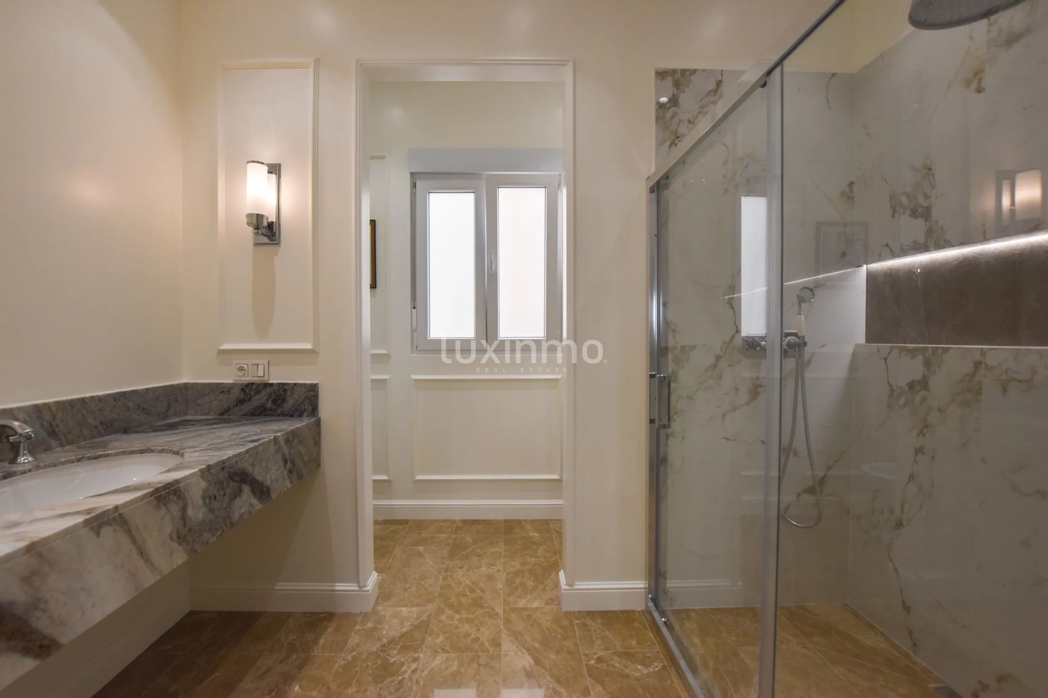 Appartement entièrement rénové dans le centre d'Alicante — photo 20