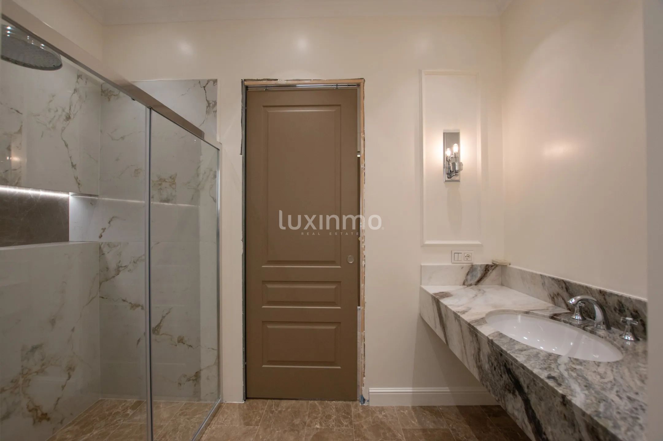 Appartement entièrement rénové dans le centre d'Alicante — photo 19