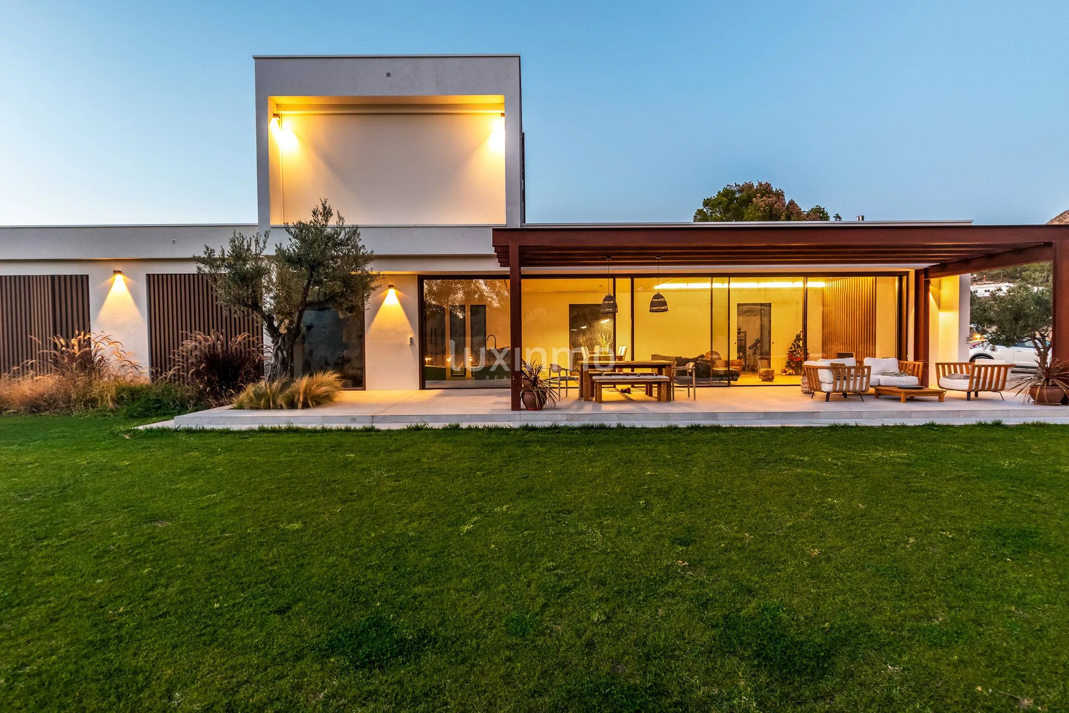 Moderne 4-Schlafzimmer-Villa in der Landschaft von Finestrat — photo 37