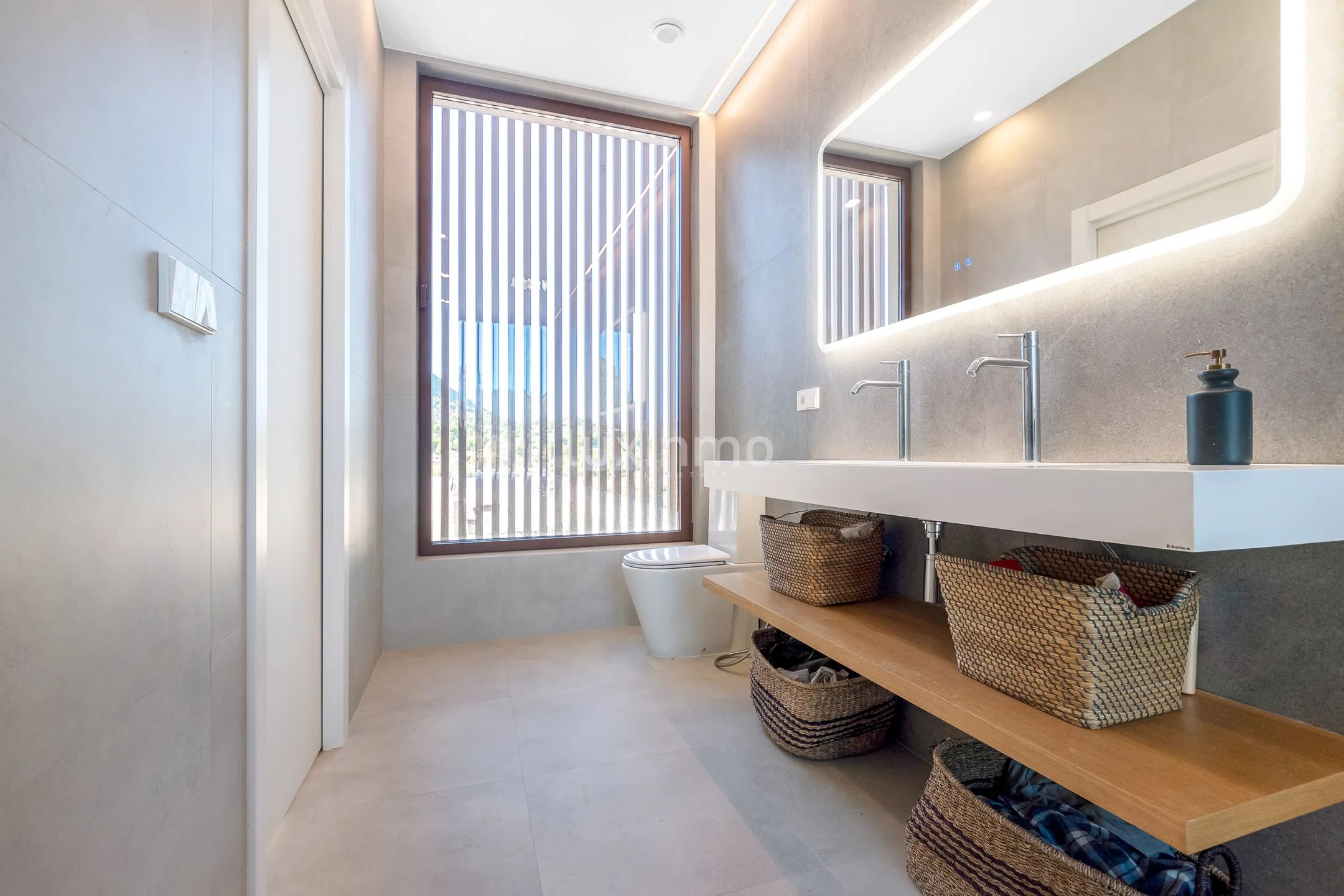 Роскошный и современный дом с 4 спальнями в сельской местности Финестрат — photo 29