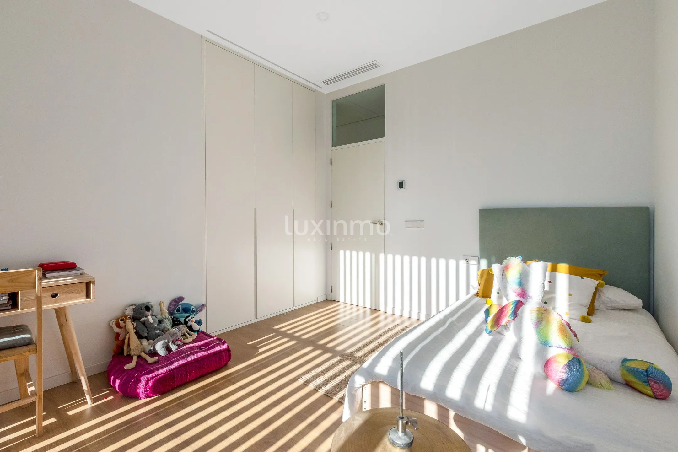 Роскошный и современный дом с 4 спальнями в сельской местности Финестрат — photo 16