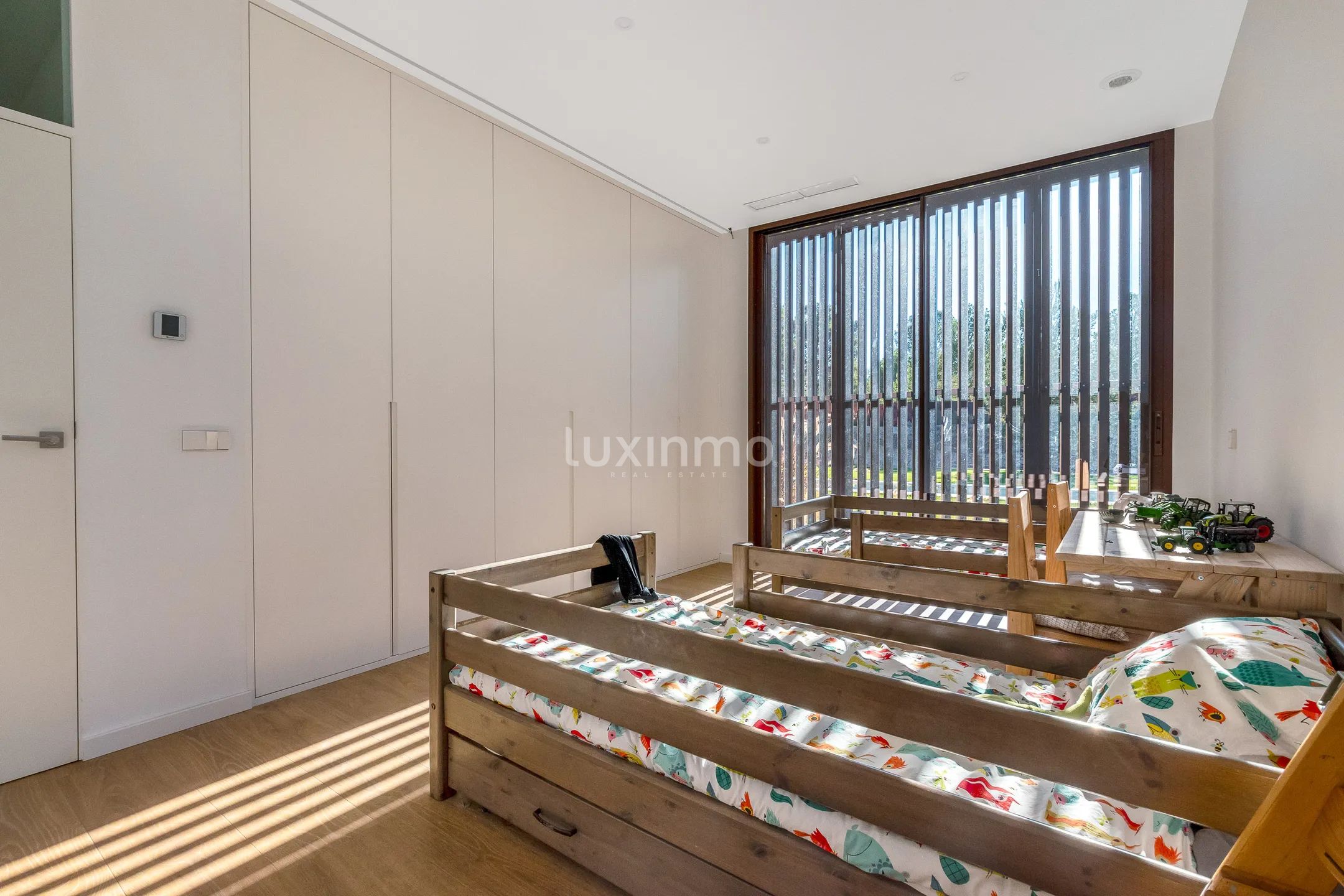 Роскошный и современный дом с 4 спальнями в сельской местности Финестрат — photo 21