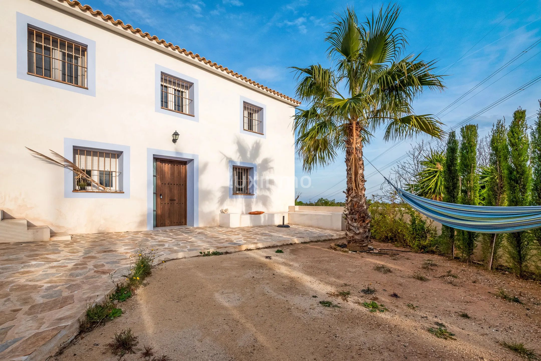 Urocza, odnowiona Finca z 4 sypialniami w La Nucia — photo 29