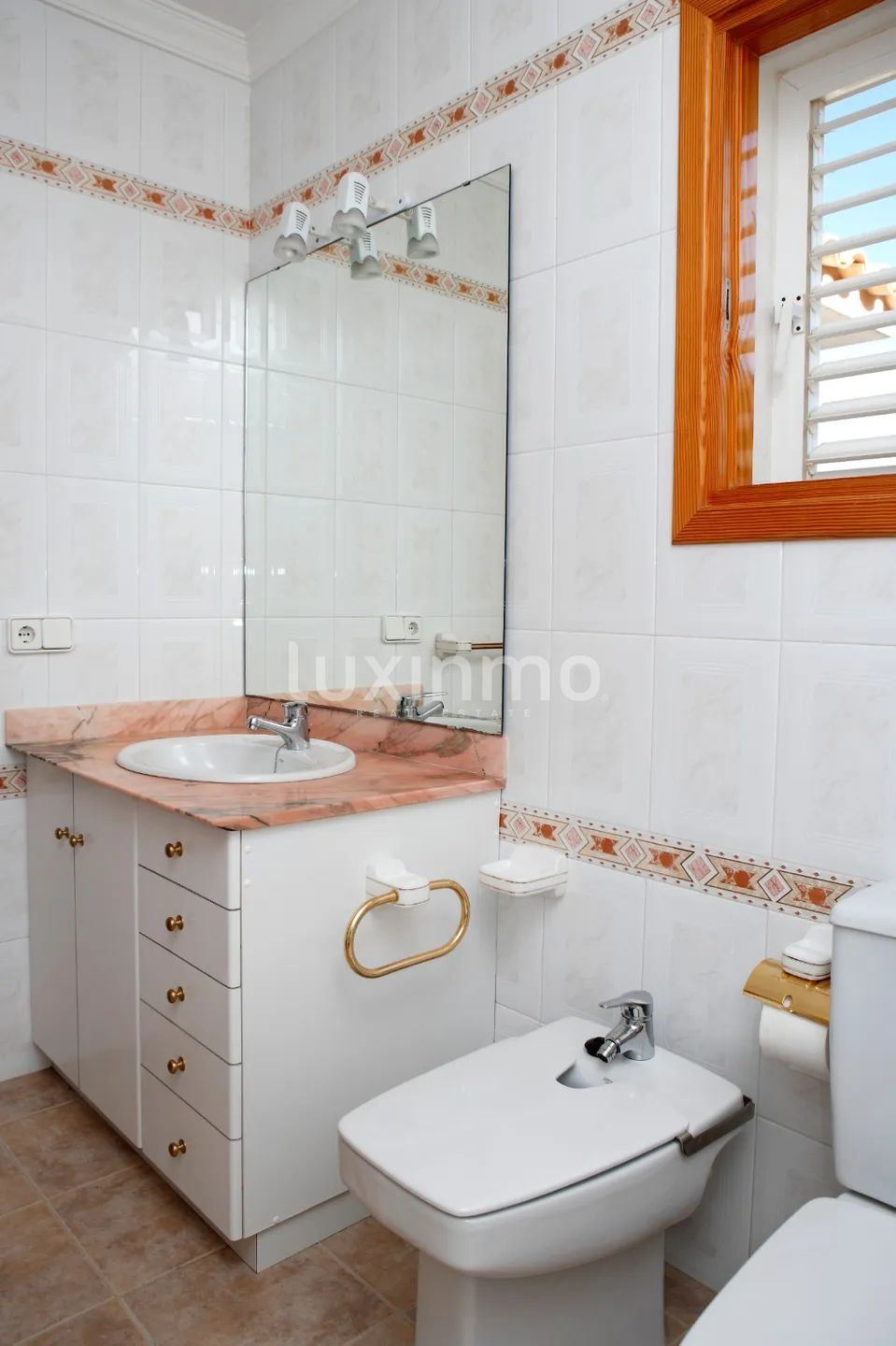 Preciosa villa mediterránea con licencia turística en Sa Caleta, Ibiza — photo 17