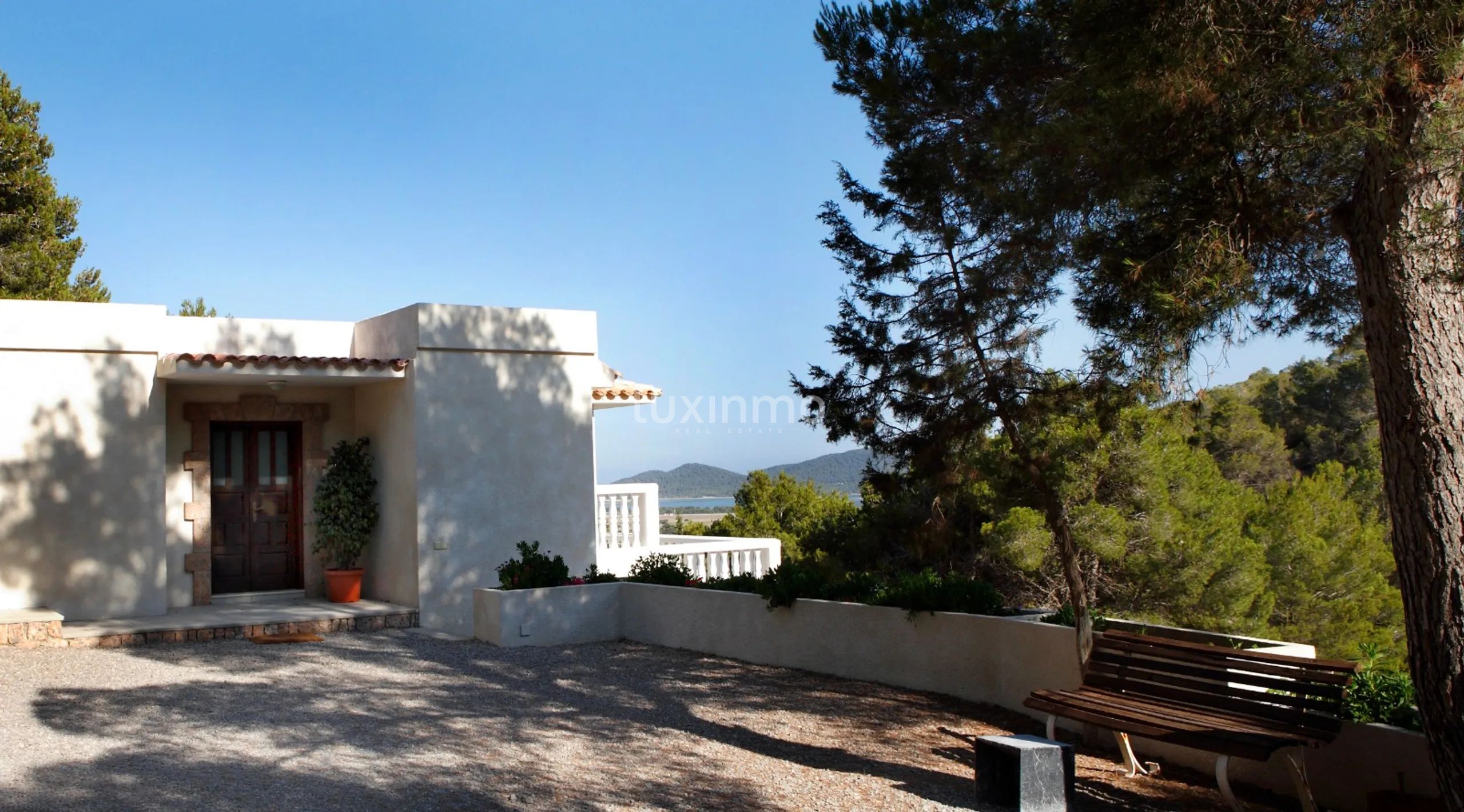 Preciosa villa mediterránea con licencia turística en Sa Caleta, Ibiza — photo 6