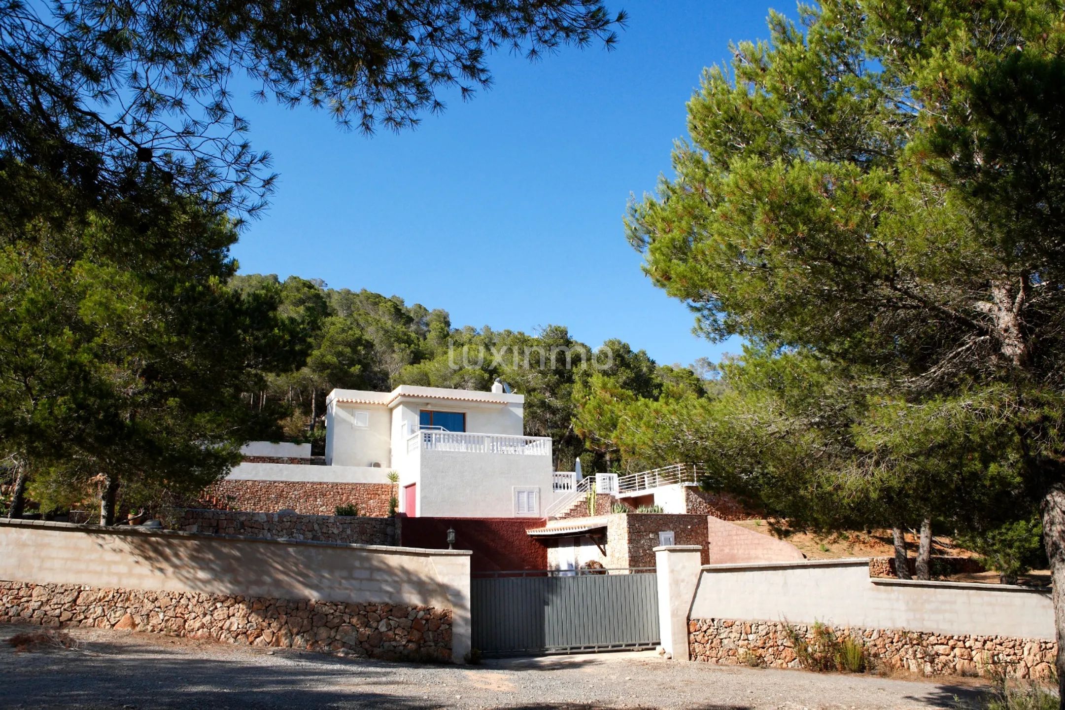 Preciosa villa mediterránea con licencia turística en Sa Caleta, Ibiza — photo 7