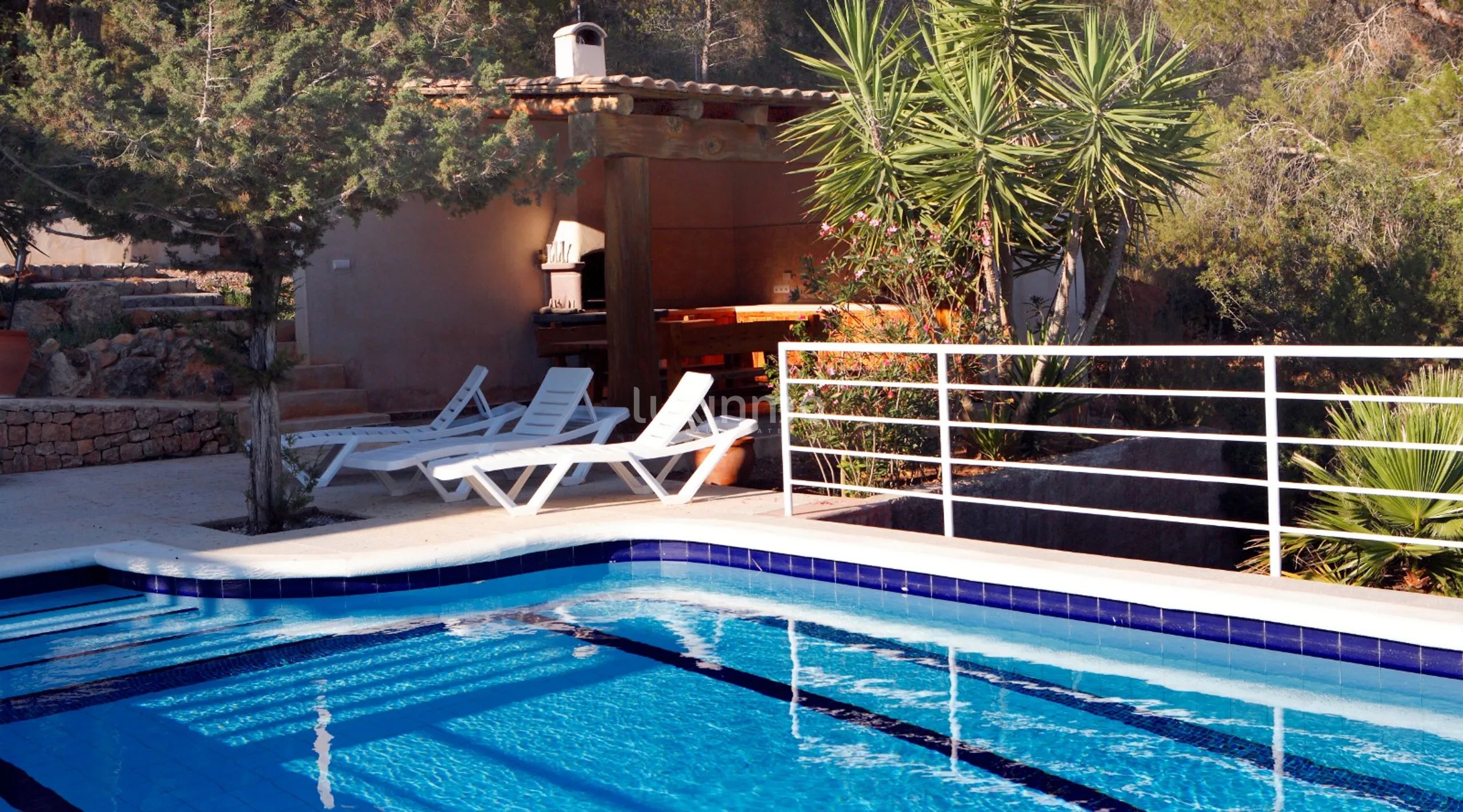 Preciosa villa mediterránea con licencia turística en Sa Caleta, Ibiza — photo 4