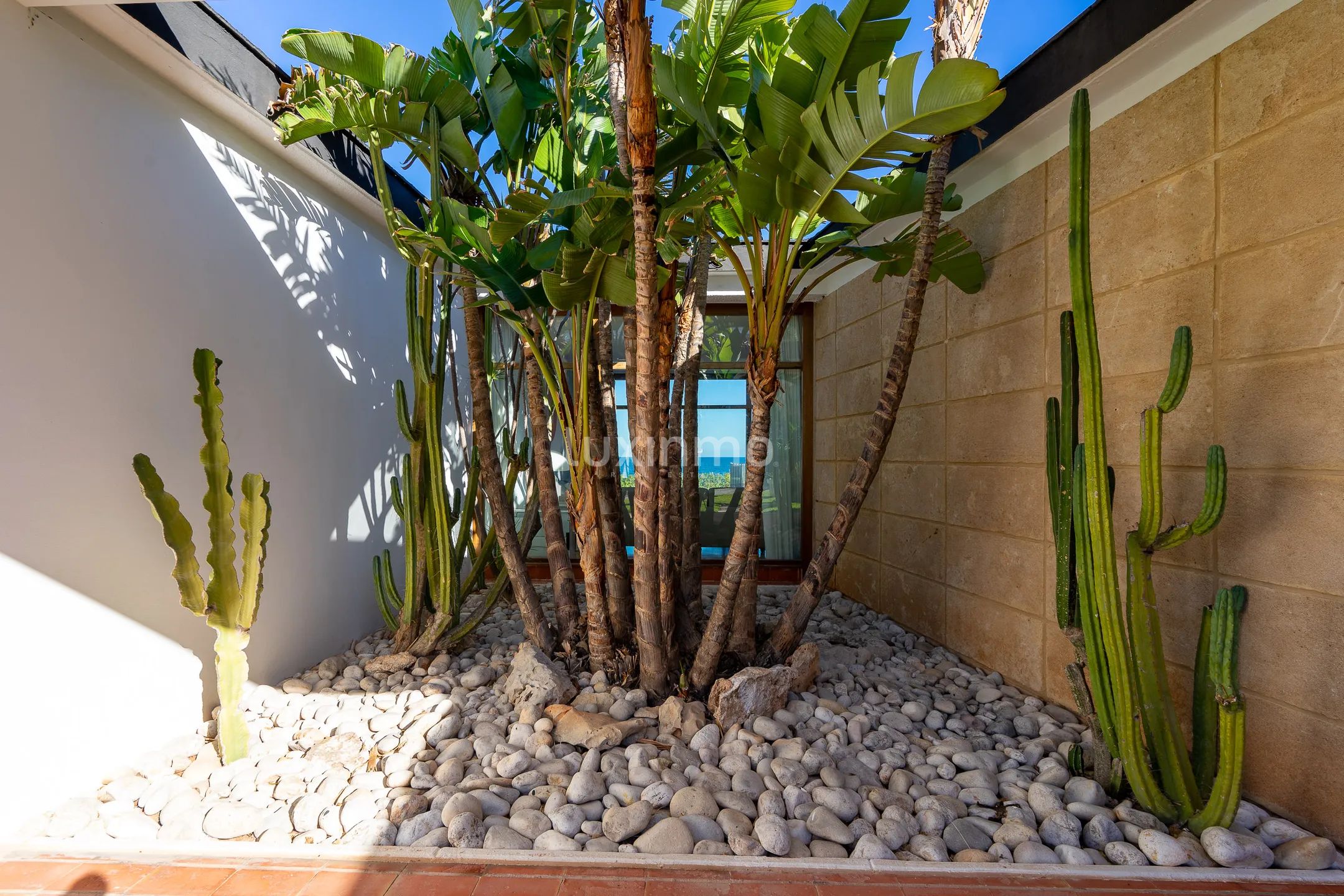 Atemberaubendes 4-Schlafzimmer-Haus mit Meer- und Bergblick in El Arenal, Jávea — photo 26