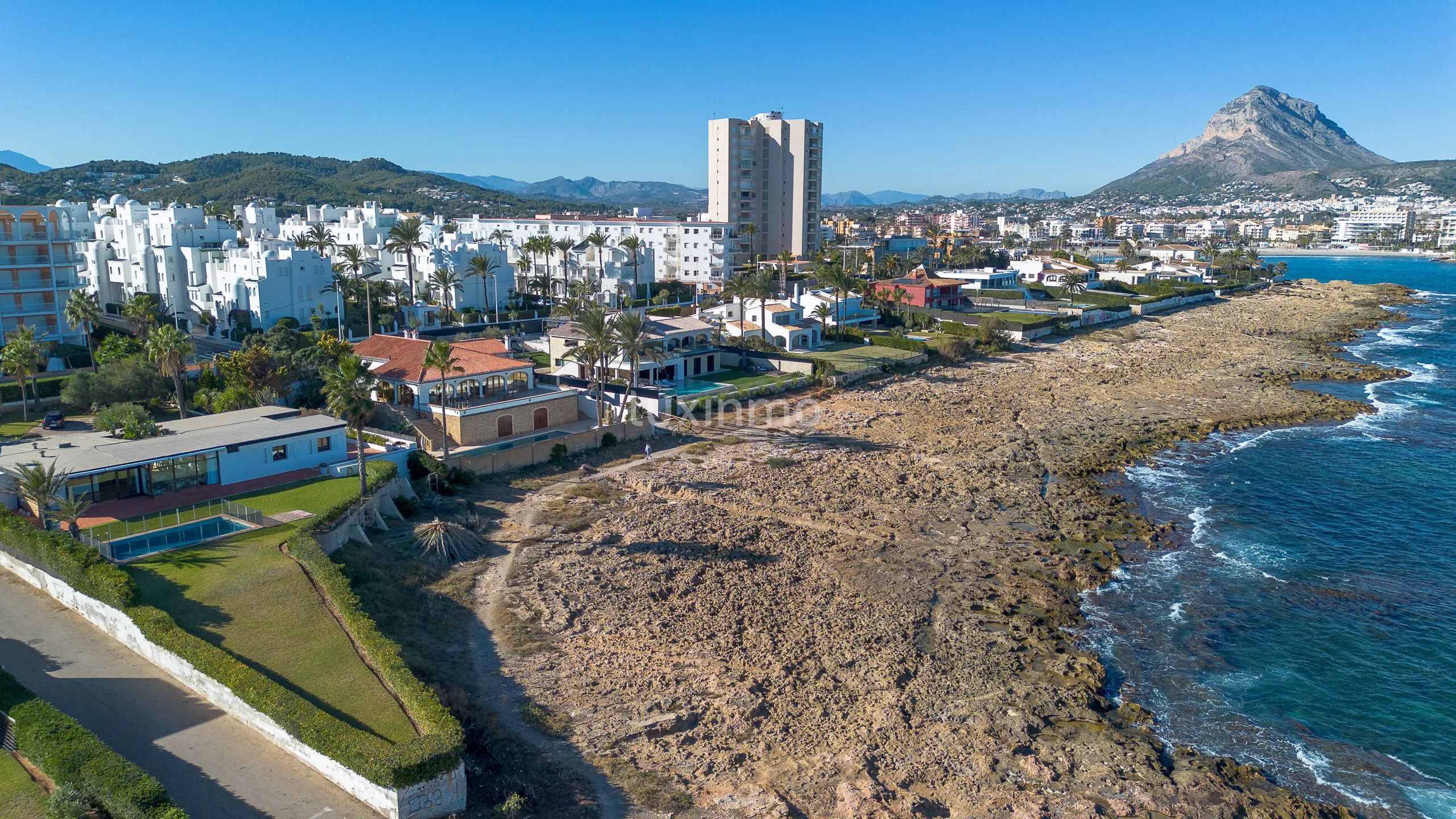 Superbe maison indépendante de 4 chambres avec vue sur la mer et la montagne à El Arenal, Jávea — photo 3