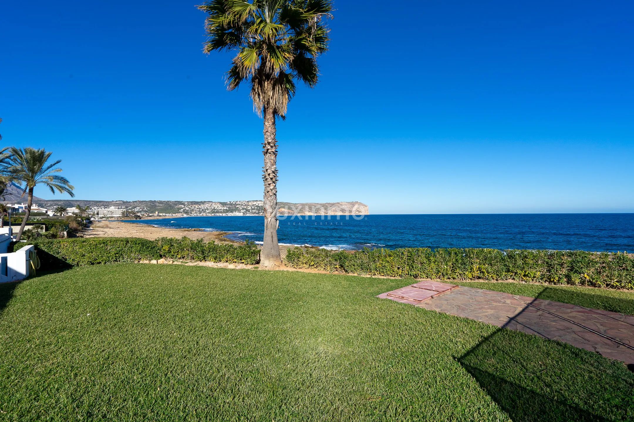 Superbe maison indépendante de 4 chambres avec vue sur la mer et la montagne à El Arenal, Jávea — photo 22