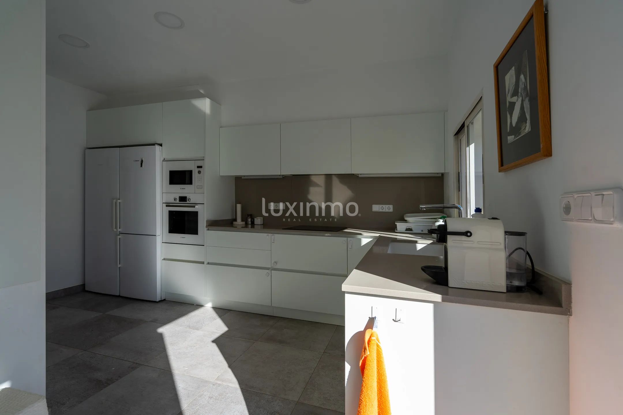 Atemberaubendes 4-Schlafzimmer-Haus mit Meer- und Bergblick in El Arenal, Jávea — photo 18