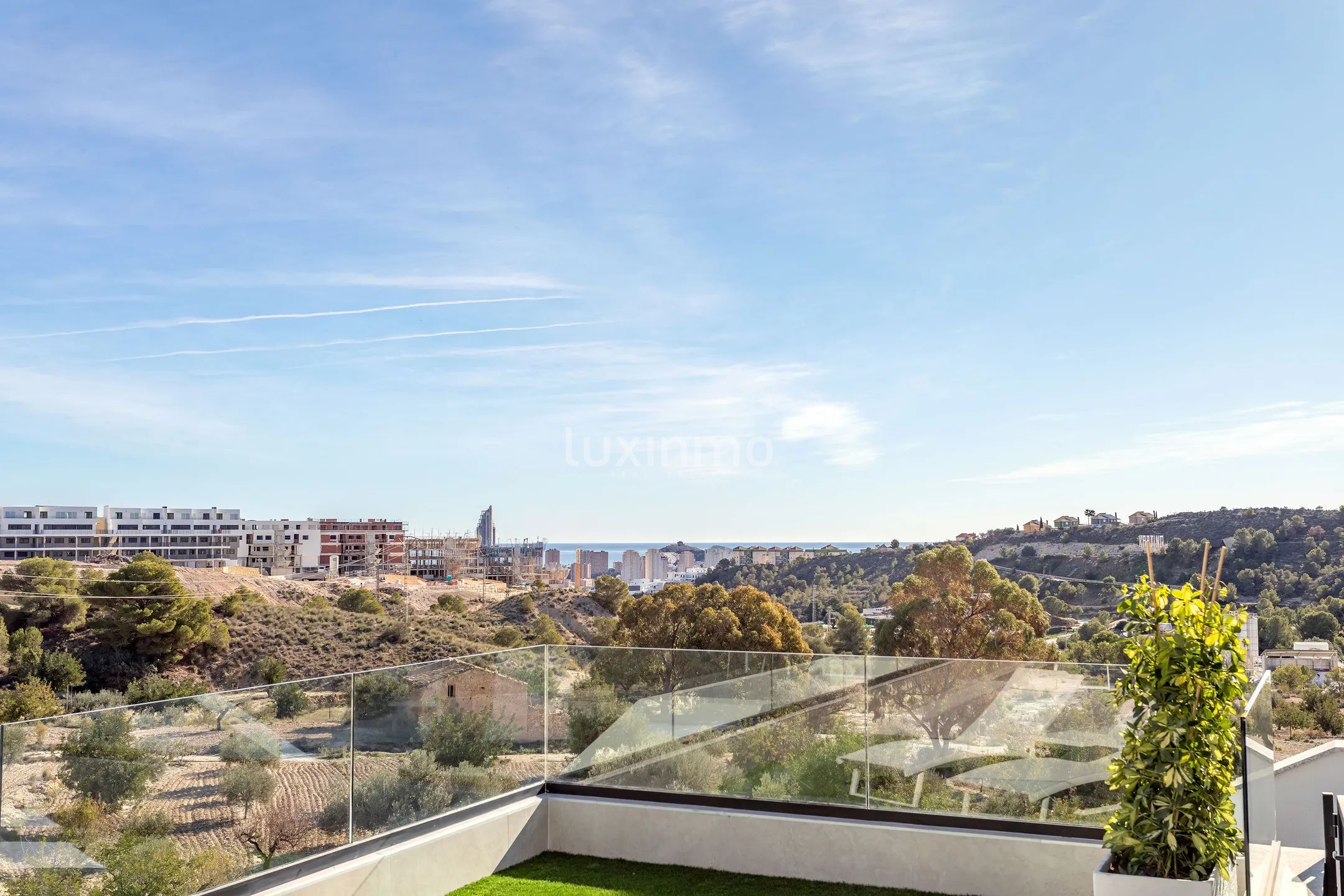 Impresionante apartamento en venta con vistas al mar en Finestrat — photo 6
