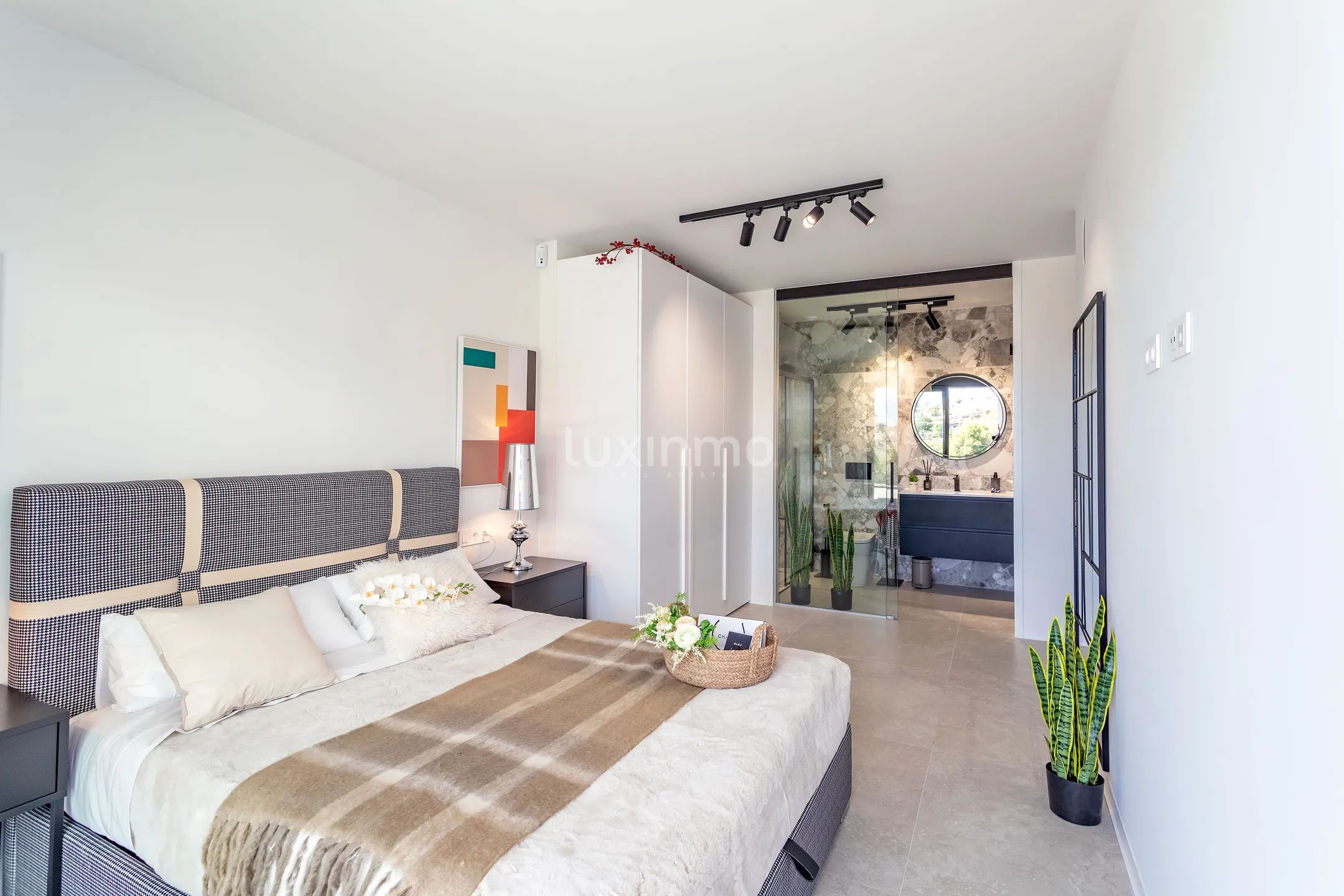 Impresionante apartamento en venta con vistas al mar en Finestrat — photo 13