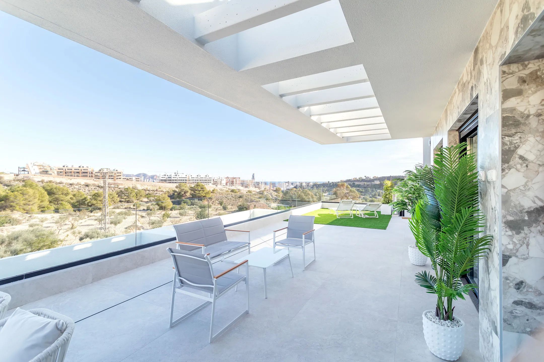 Newly built flat for sale with sea views in Finestrat — photo 20