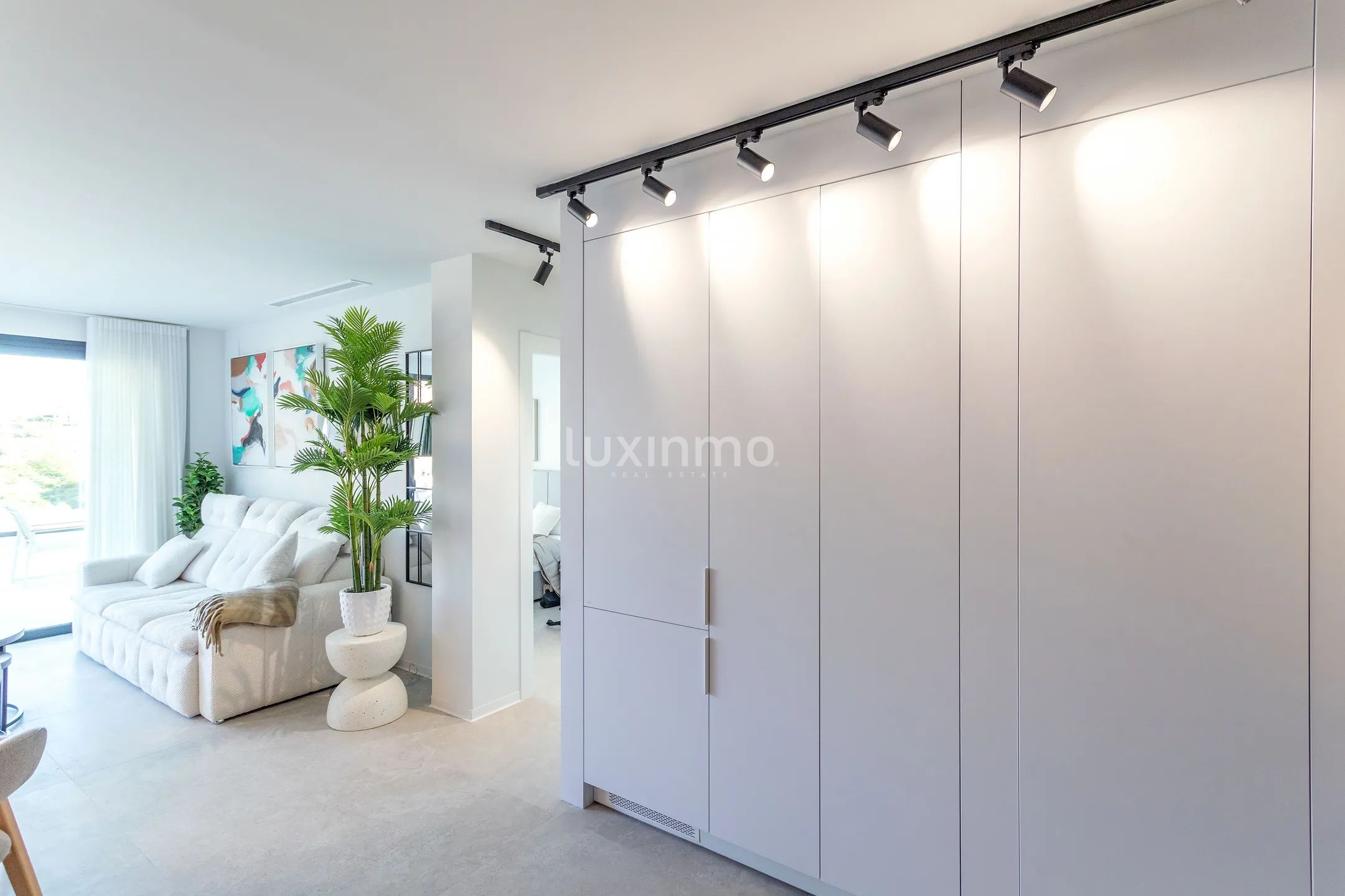 Newly built flat for sale with sea views in Finestrat — photo 10