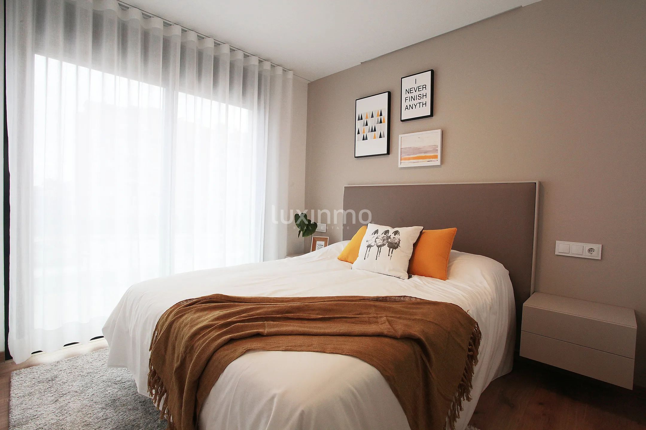 Lujosa Villa Moderna con Piscina Privada en El Campello — photo 11