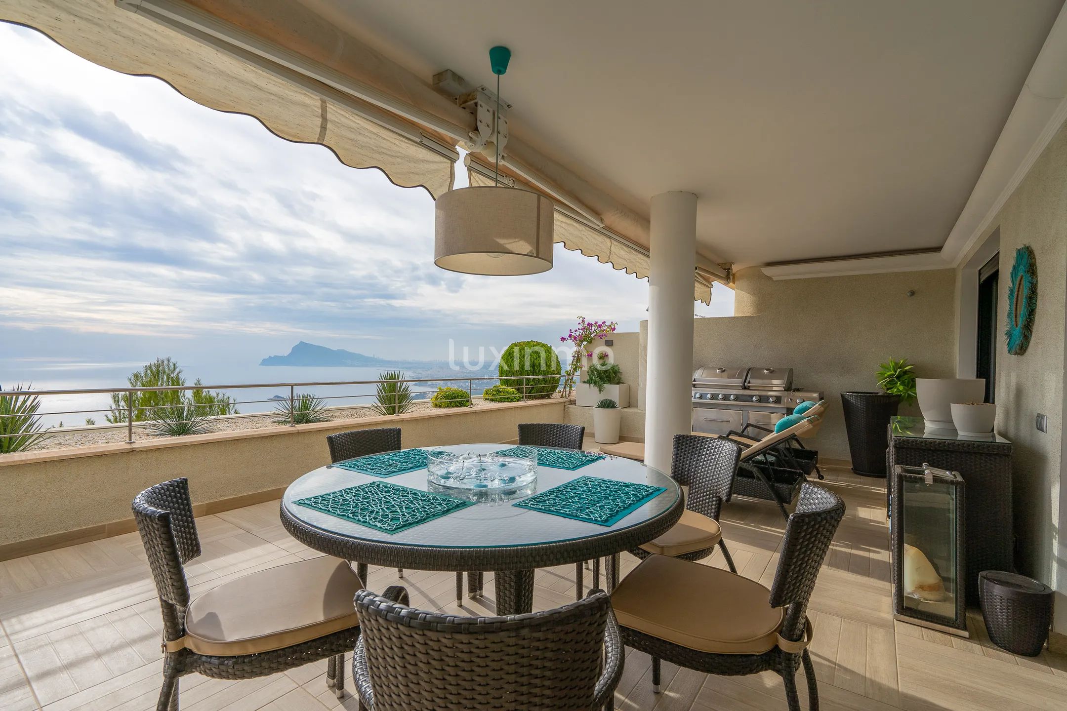 Stunning 3-bedroom flat with sea and mountain views in Altea Hills — photo 26