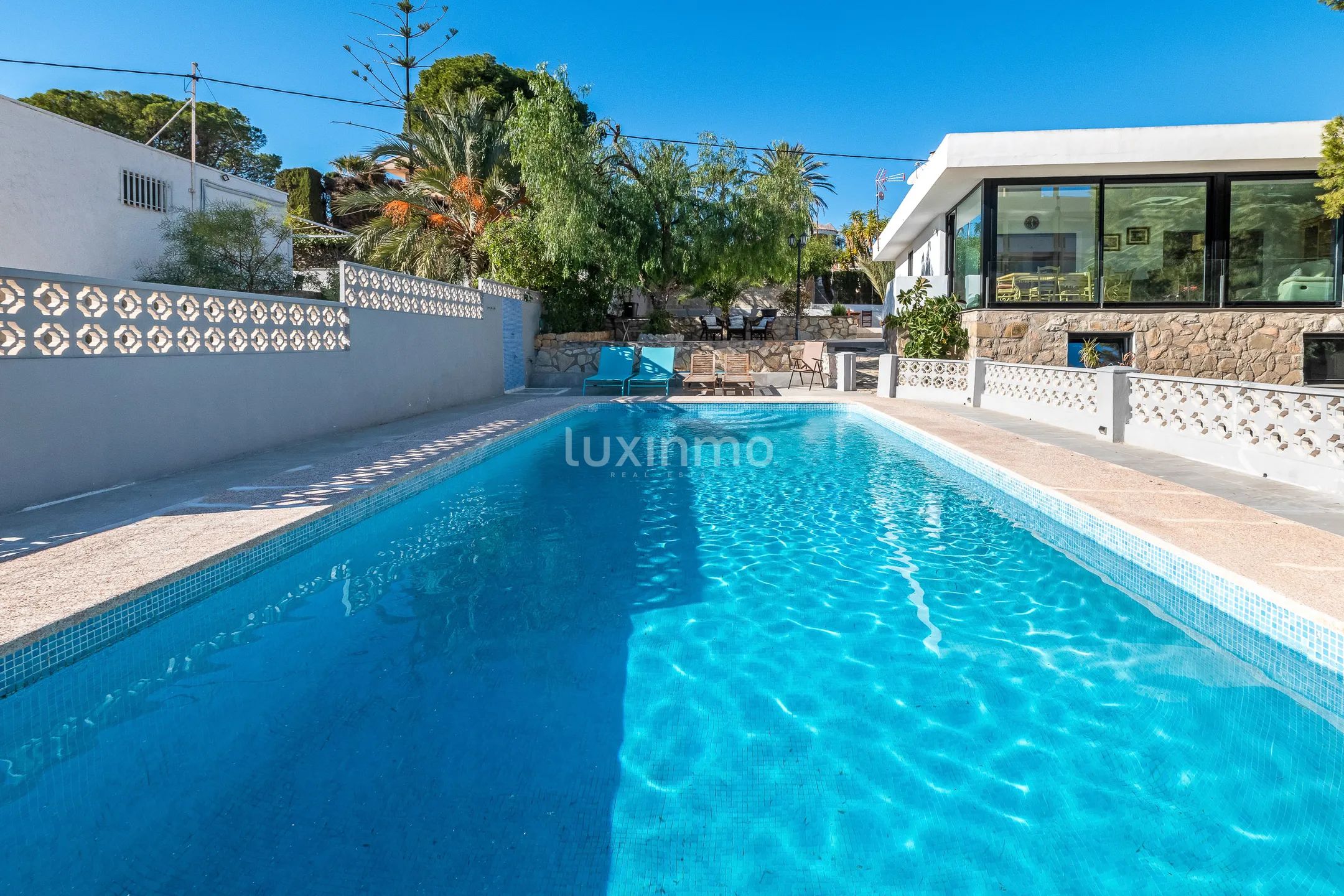 Modernes freistehendes Haus mit privatem Pool in Pueblo Acantilado, El Campello — photo 26