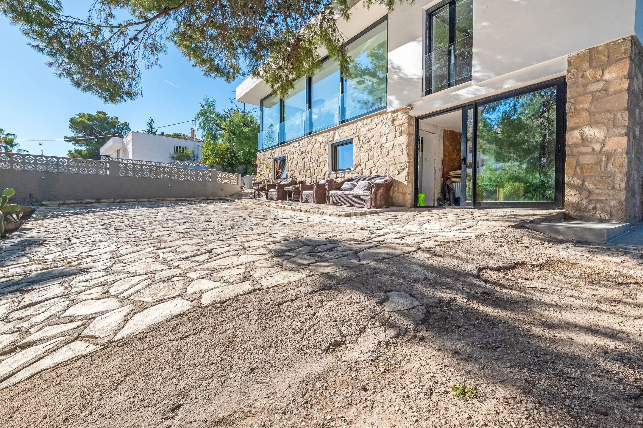 Modernes freistehendes Haus mit privatem Pool in Pueblo Acantilado, El Campello — photo 29