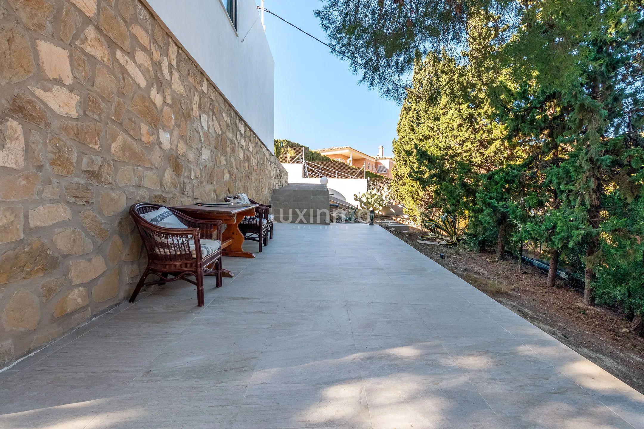 Modernes freistehendes Haus mit privatem Pool in Pueblo Acantilado, El Campello — photo 28