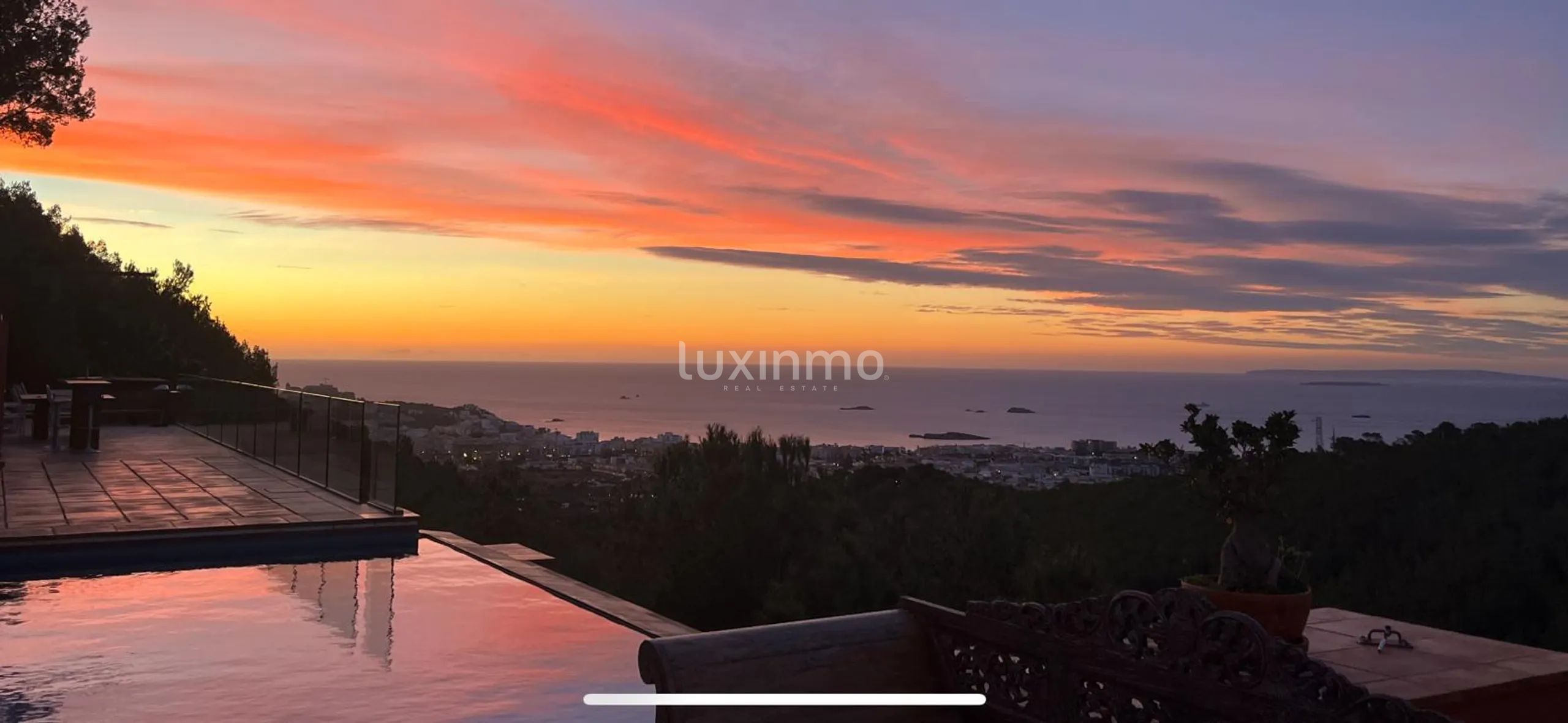 Spektakularna willa w wyjątkowej lokalizacji na Ibizie z panoramicznym widokiem na morze — photo 67