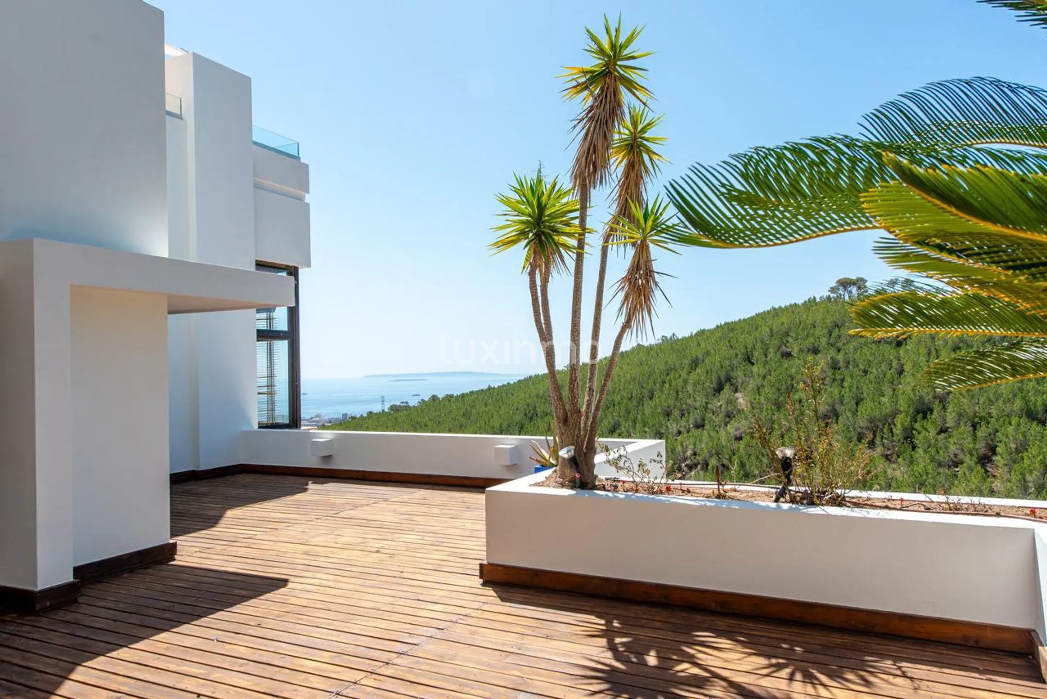 Spektakularna willa w wyjątkowej lokalizacji na Ibizie z panoramicznym widokiem na morze — photo 47