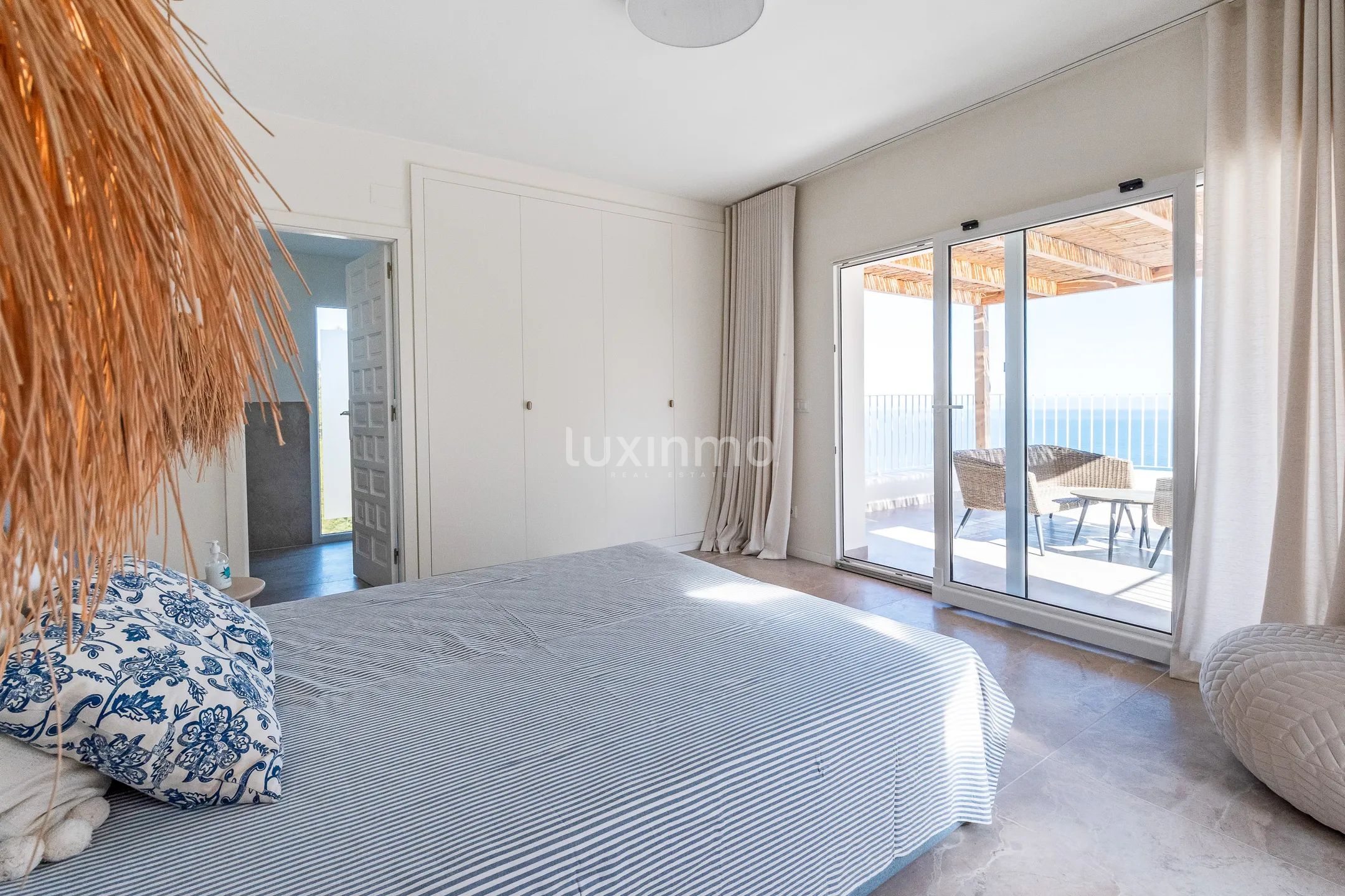 Lyxig villa i Ibiza-stil med havsutsikt i Cabo la Nao, Jávea — photo 11