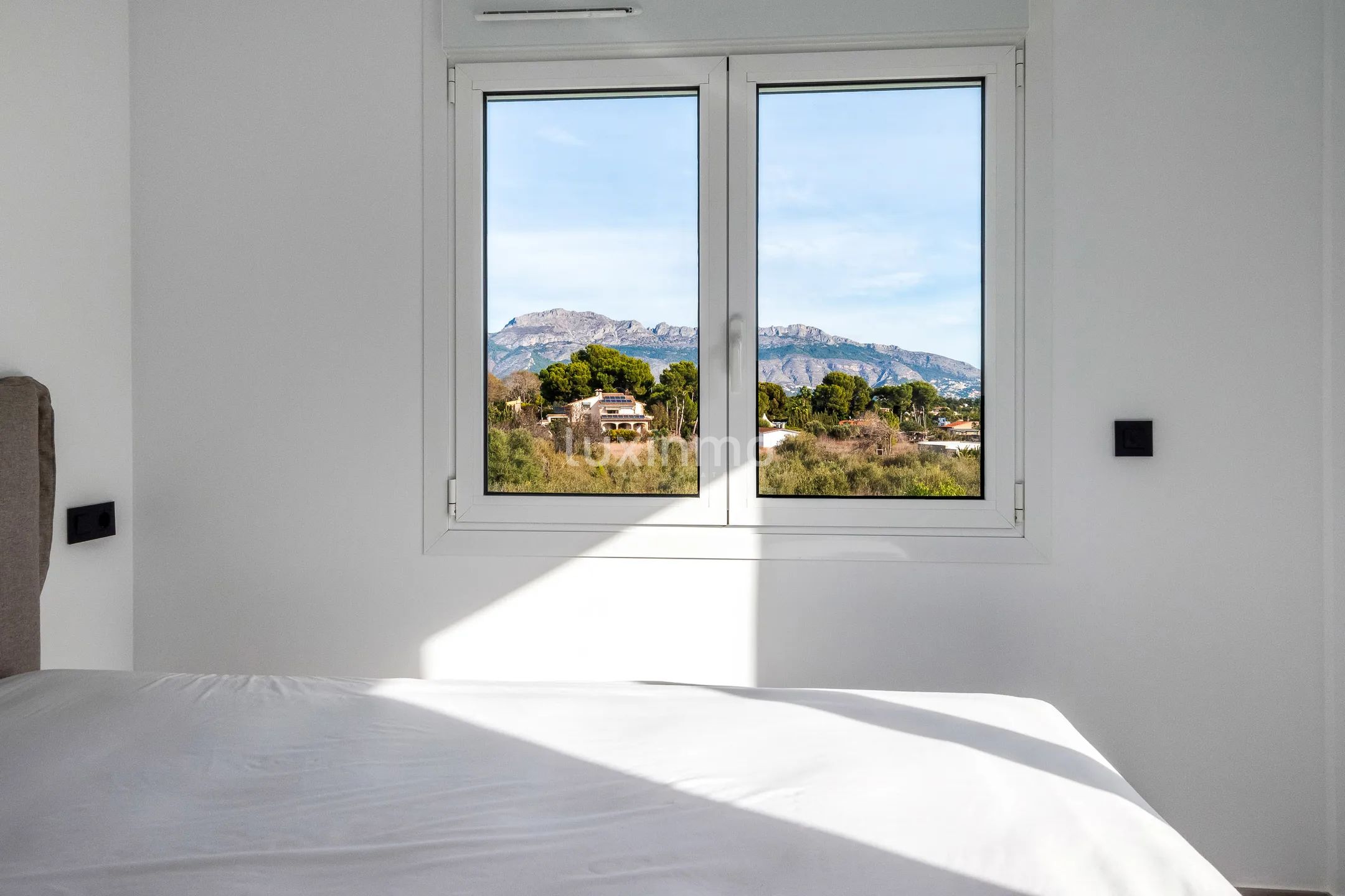 Superbe villa rénovée à vendre à Alfaz del Pi — photo 25