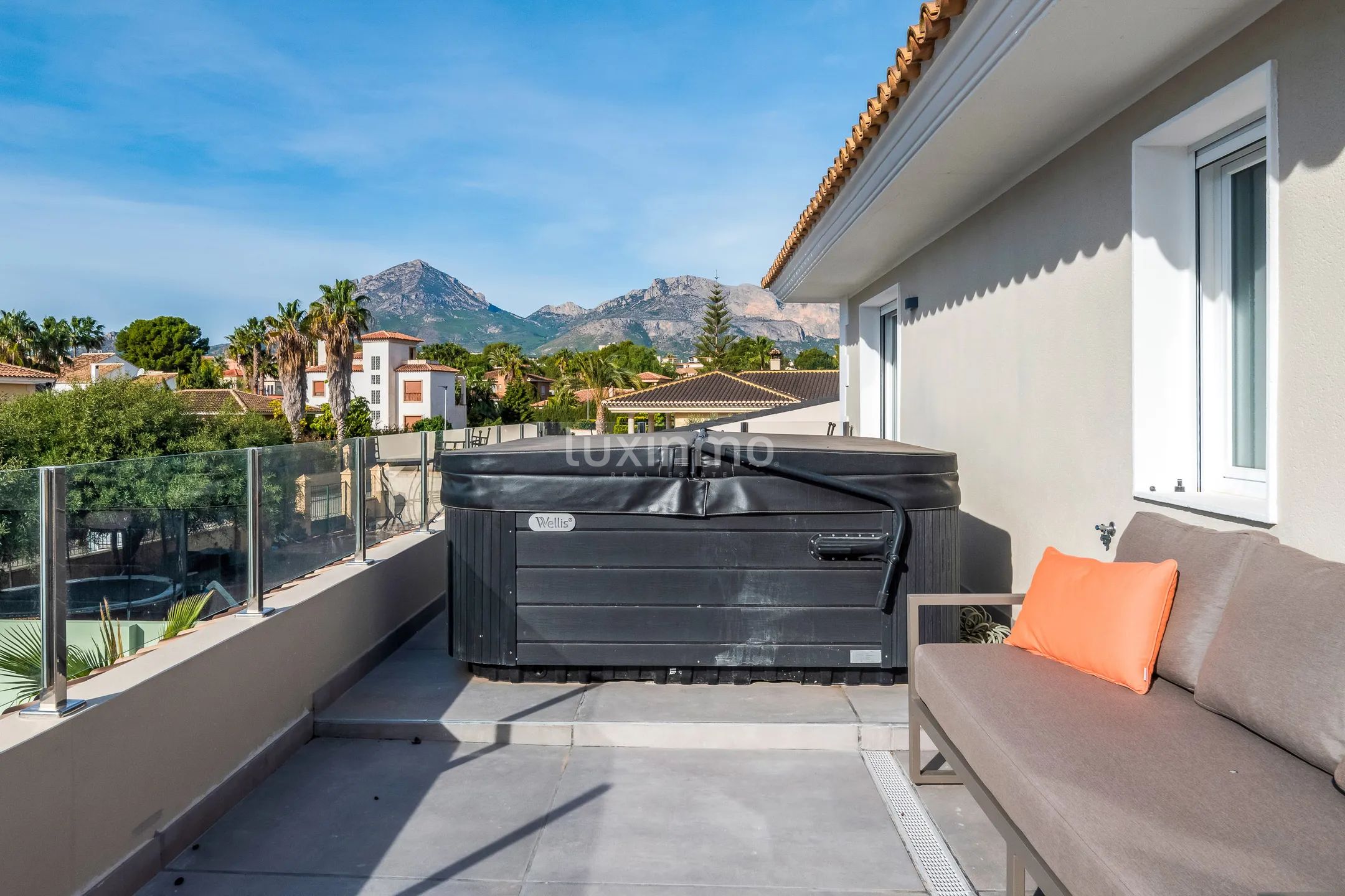 Superbe villa rénovée à vendre à Alfaz del Pi — photo 22