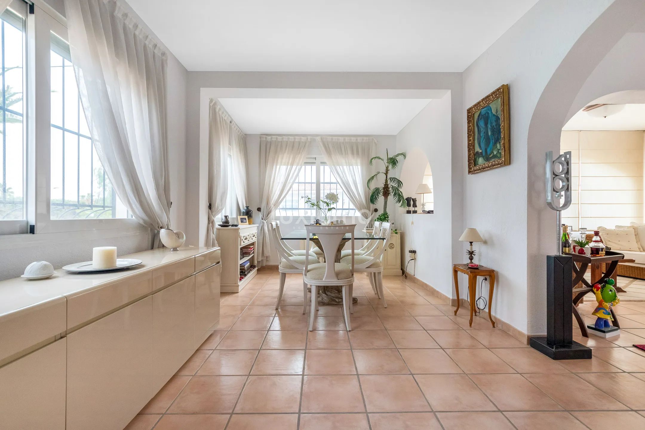 Charmante maison avec magnifique patio et piscine à Alfáz del Pi — photo 6