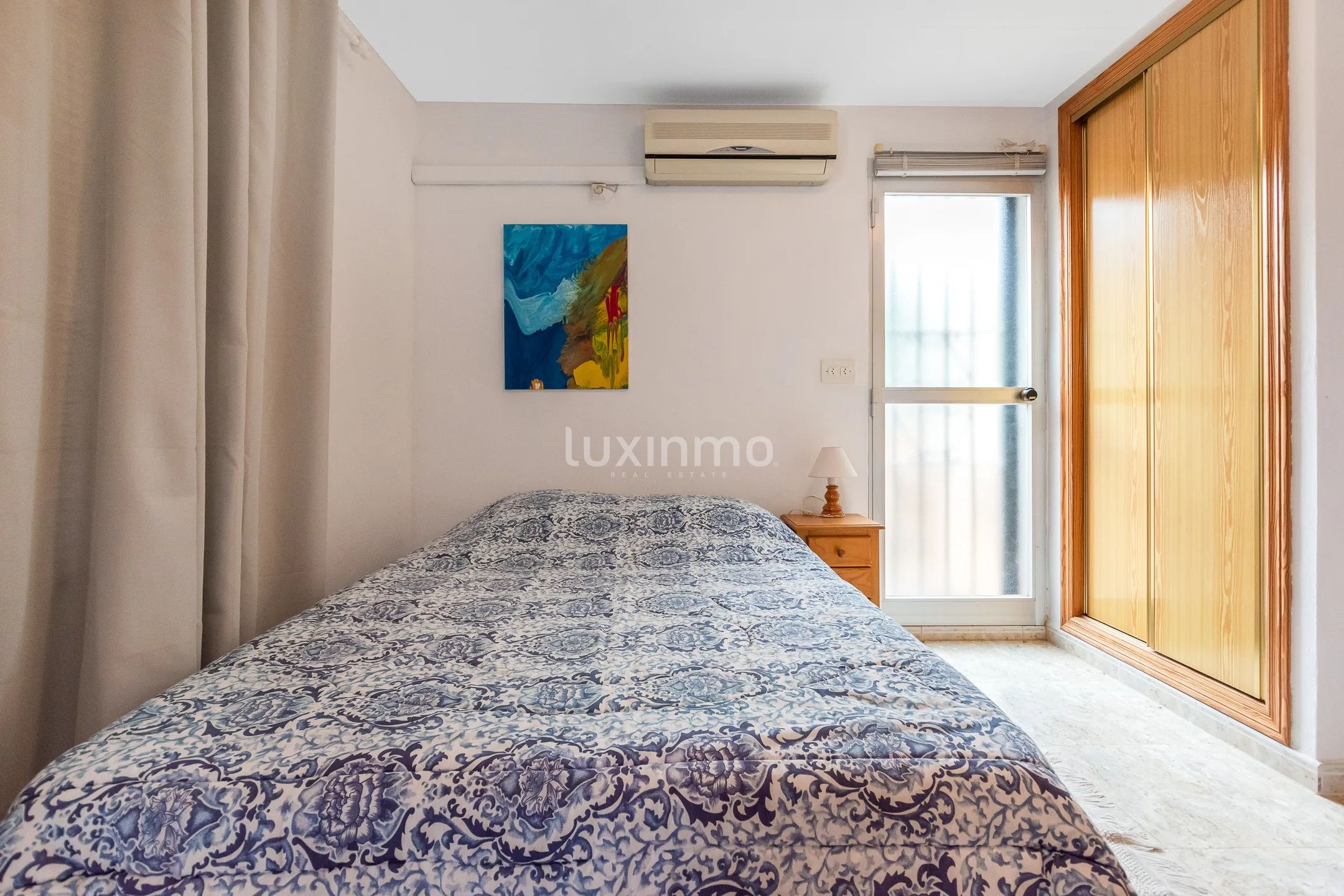 Charmante maison avec magnifique patio et piscine à Alfáz del Pi — photo 23