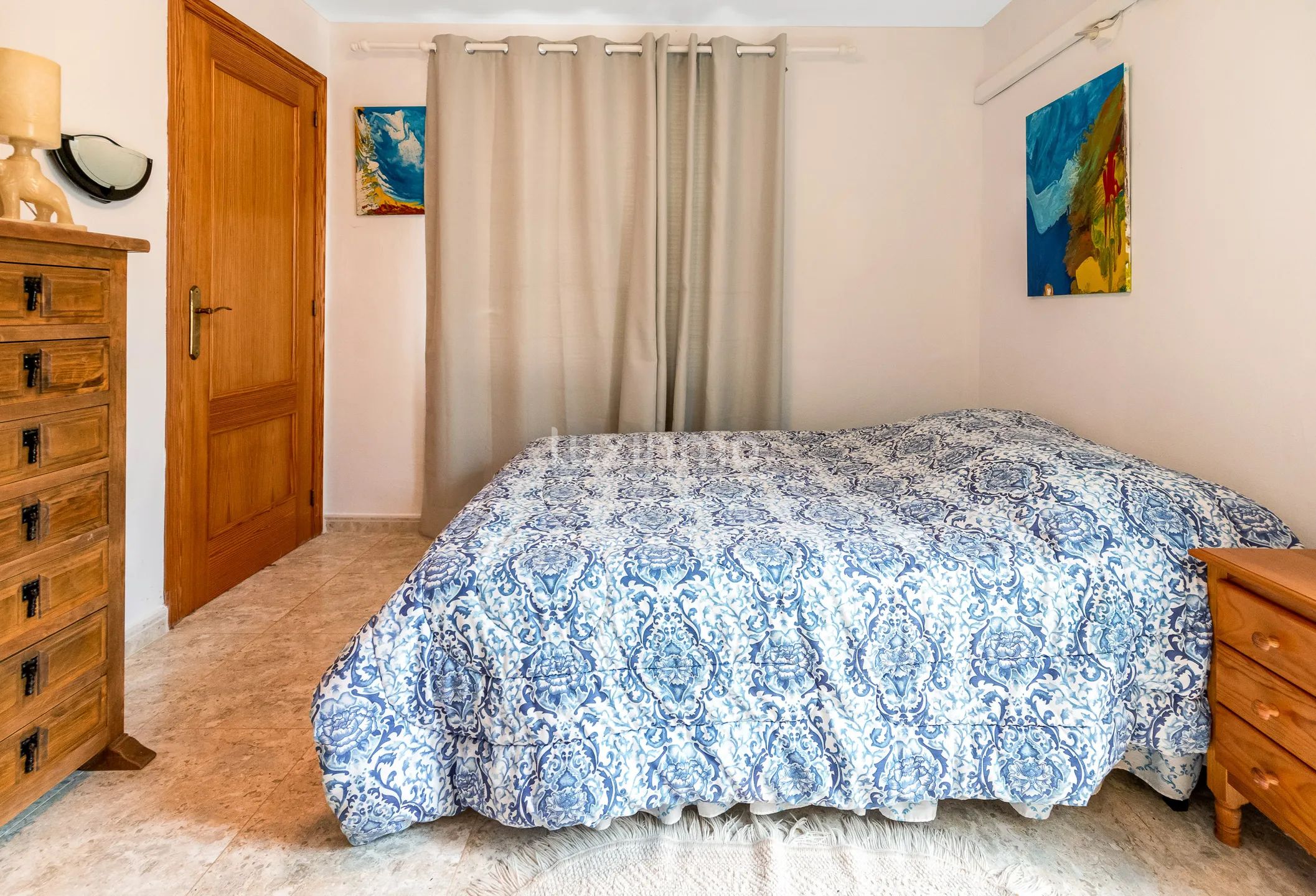 Очаровательный дом с потрясающим внутренним двором и бассейном в Альфас-дель-Пи — photo 24