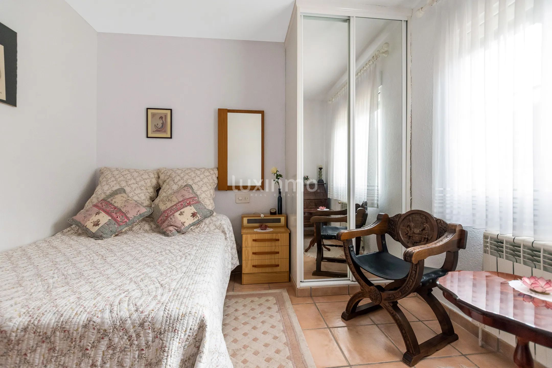 Очаровательный дом с потрясающим внутренним двором и бассейном в Альфас-дель-Пи — photo 12