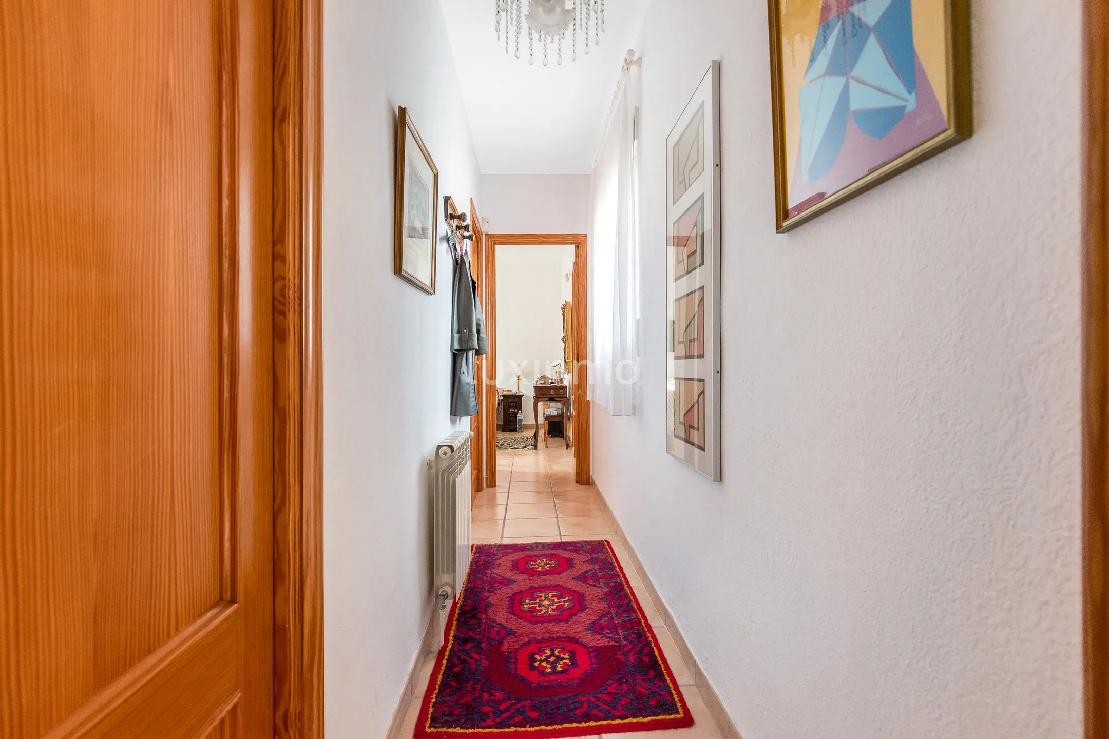 Очаровательный дом с потрясающим внутренним двором и бассейном в Альфас-дель-Пи — photo 10