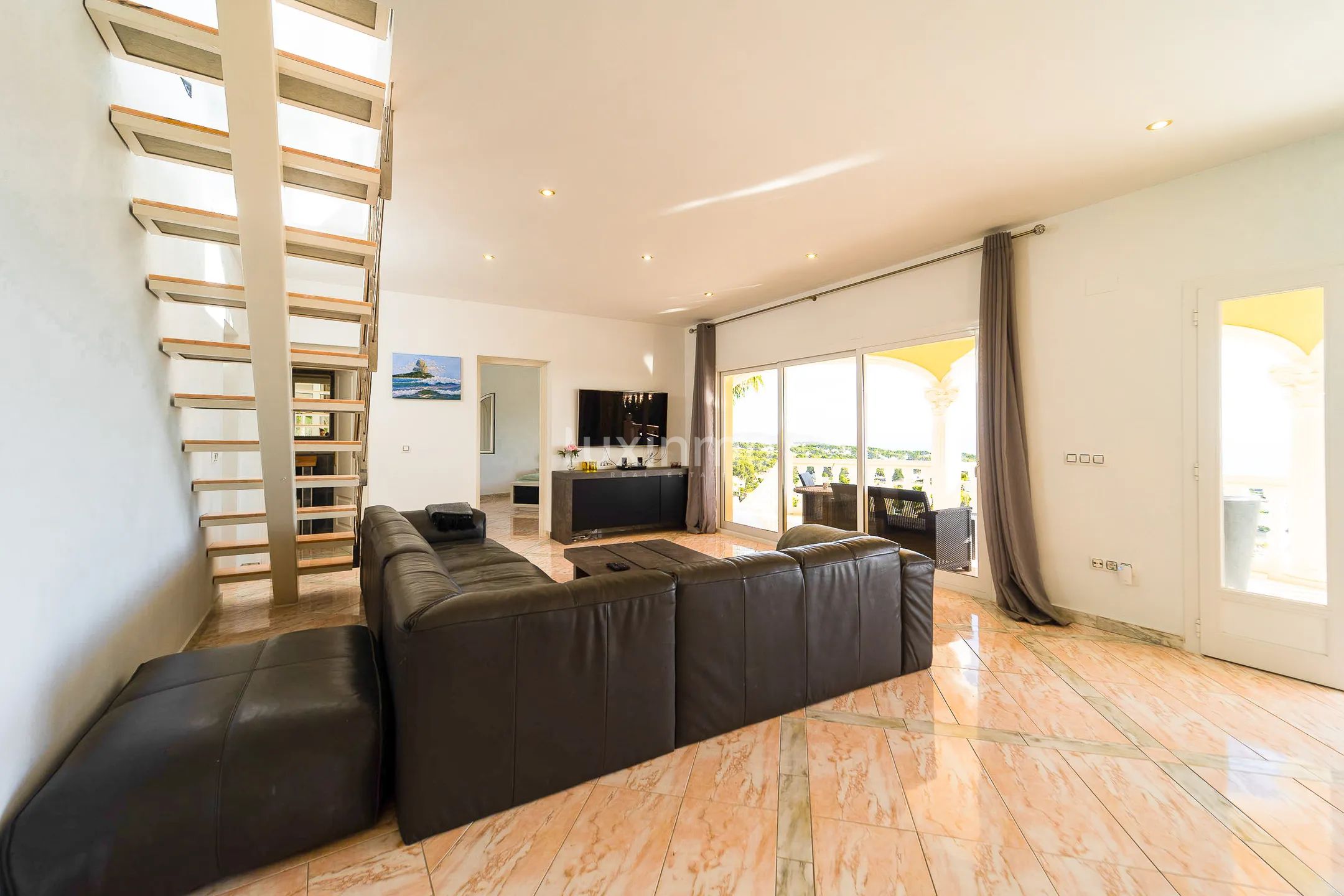 Stunning mediterranean style villa with sea views in Calpe — photo 10