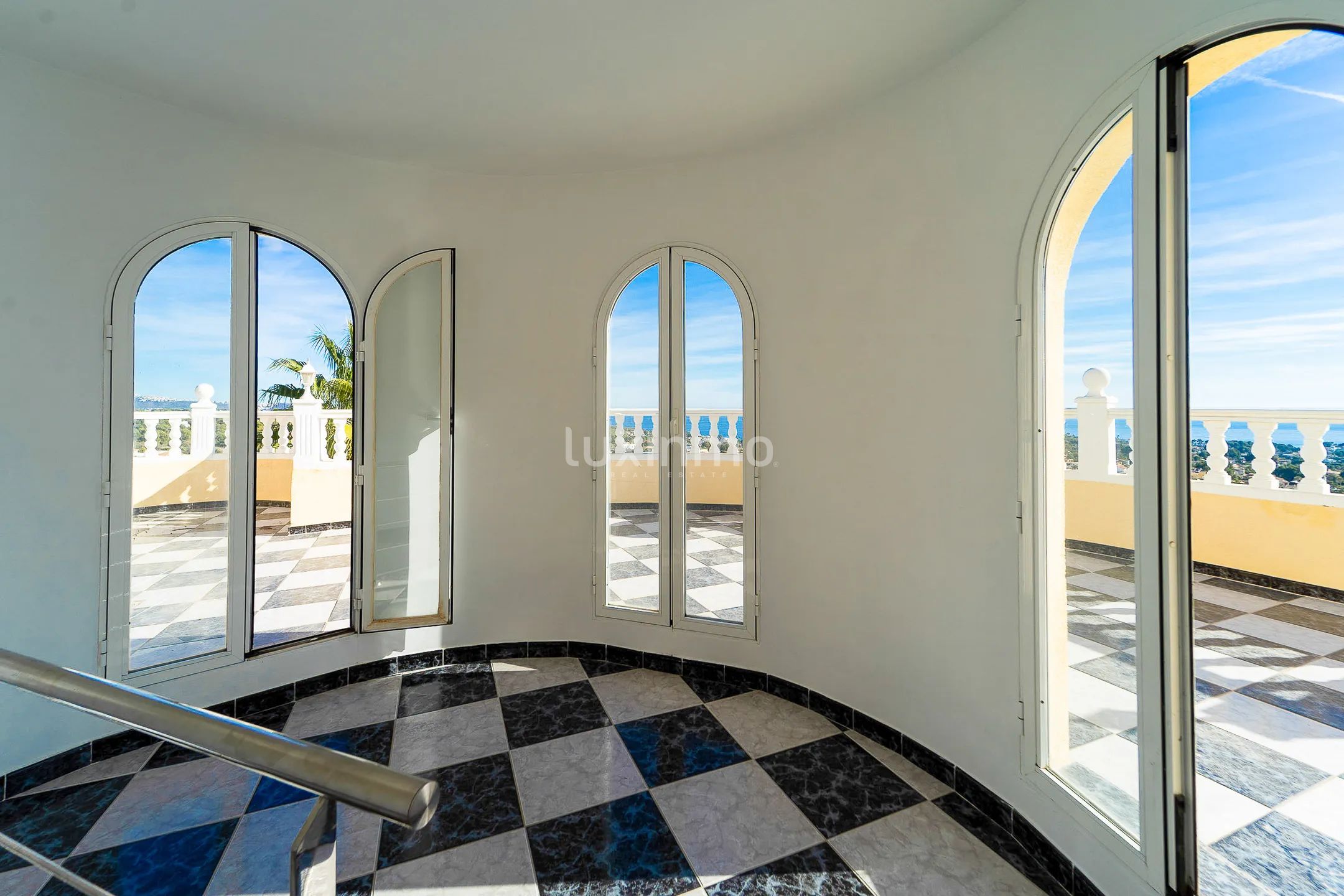 Impresionante villa de estilo mediterráneo con vistas al mar en Calpe — photo 3