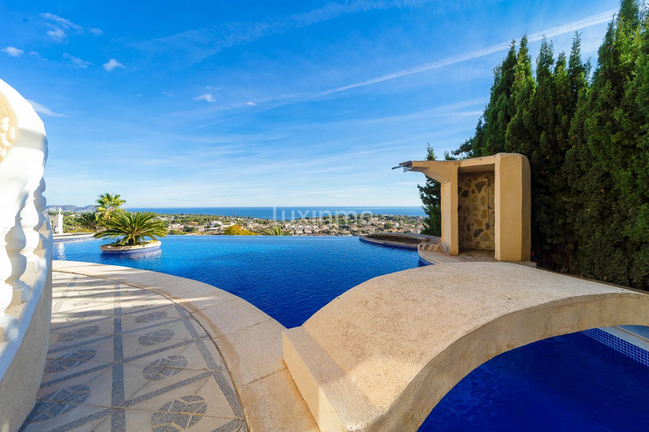 Impresionante villa de estilo mediterráneo con vistas al mar en Calpe — photo 34