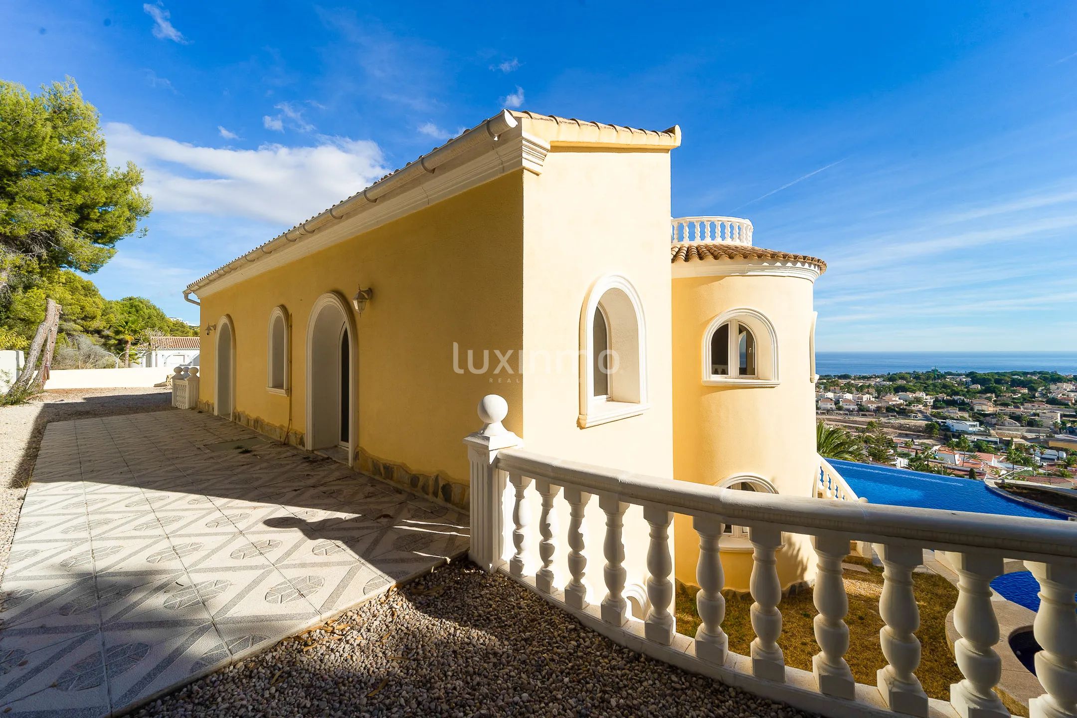Impresionante villa de estilo mediterráneo con vistas al mar en Calpe — photo 18