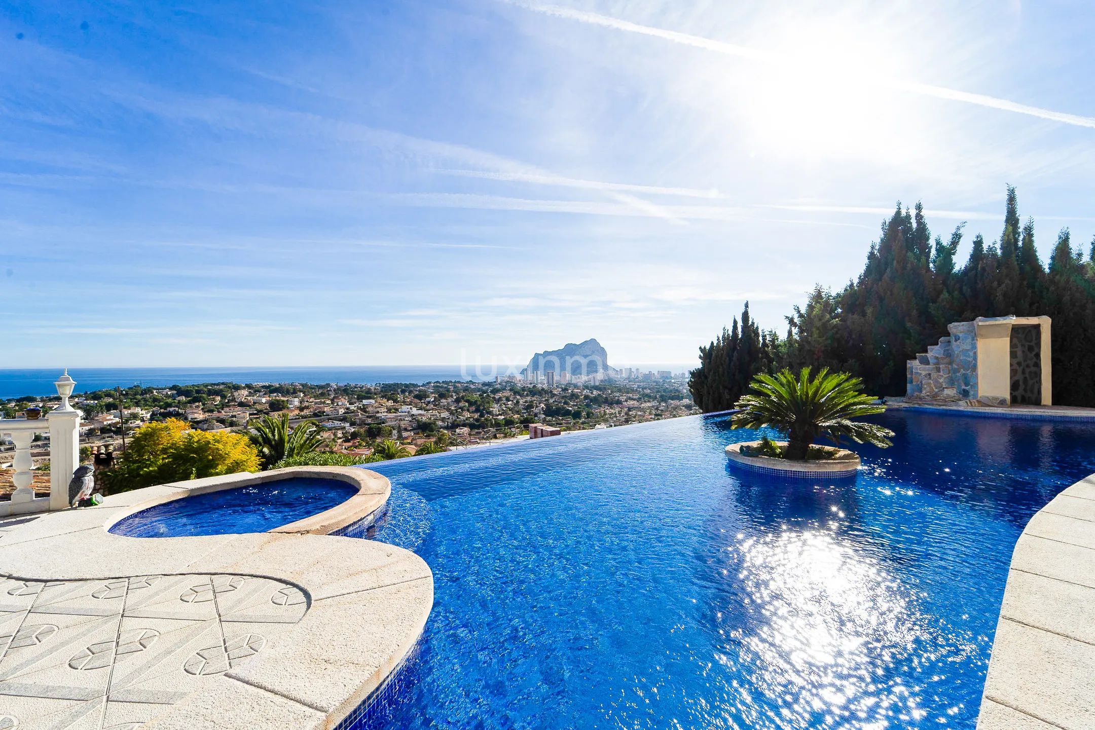 Impresionante villa de estilo mediterráneo con vistas al mar en Calpe — photo 32