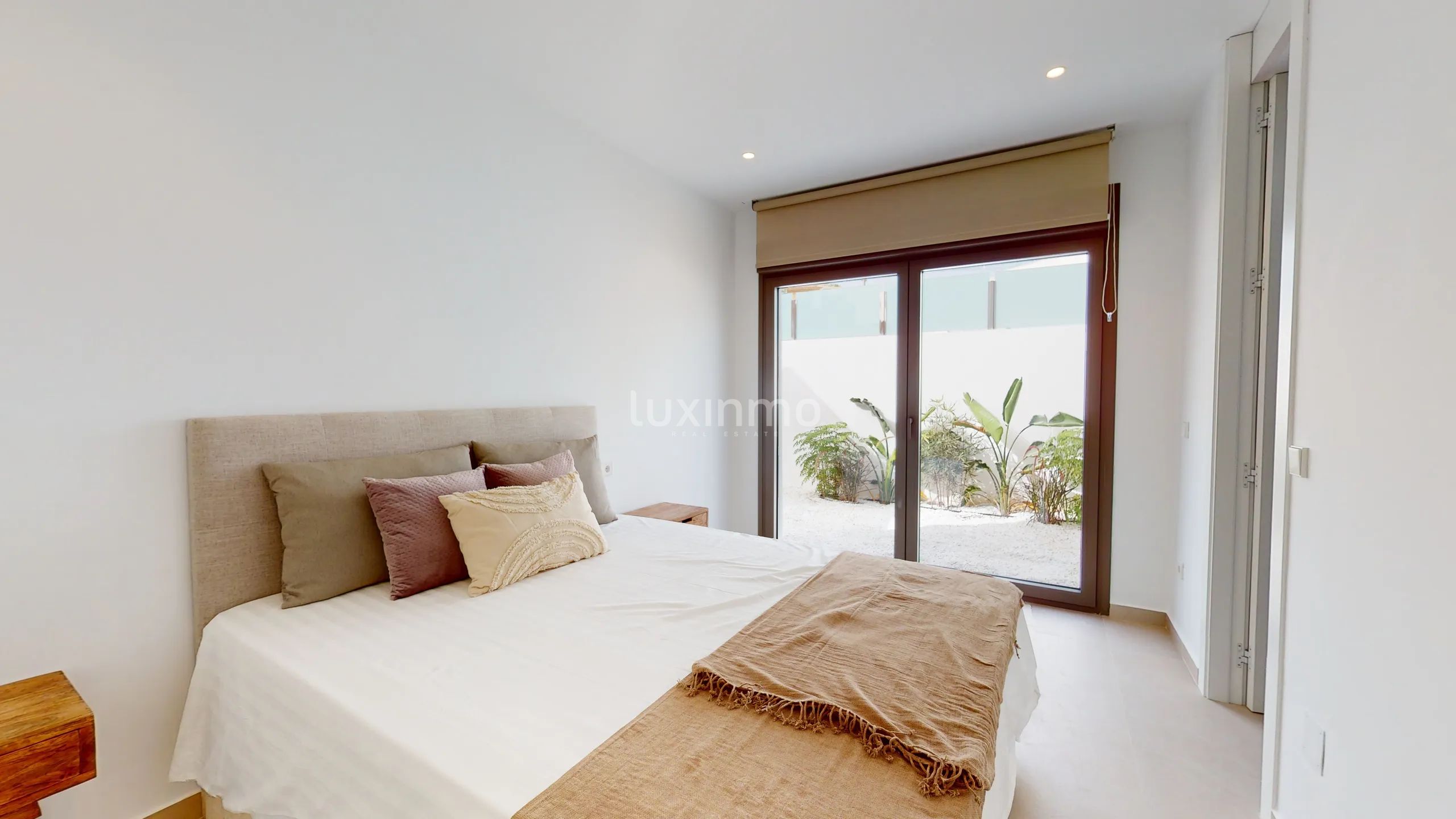 Impresionante villa de nueva construcción de estilo ibicenco en San Miguel de Salinas — photo 6