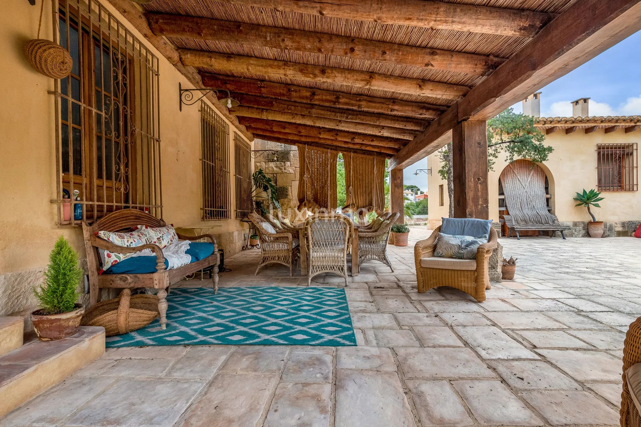 Finca reformada con casa de invitados y piscina en Mutxamel — photo 35