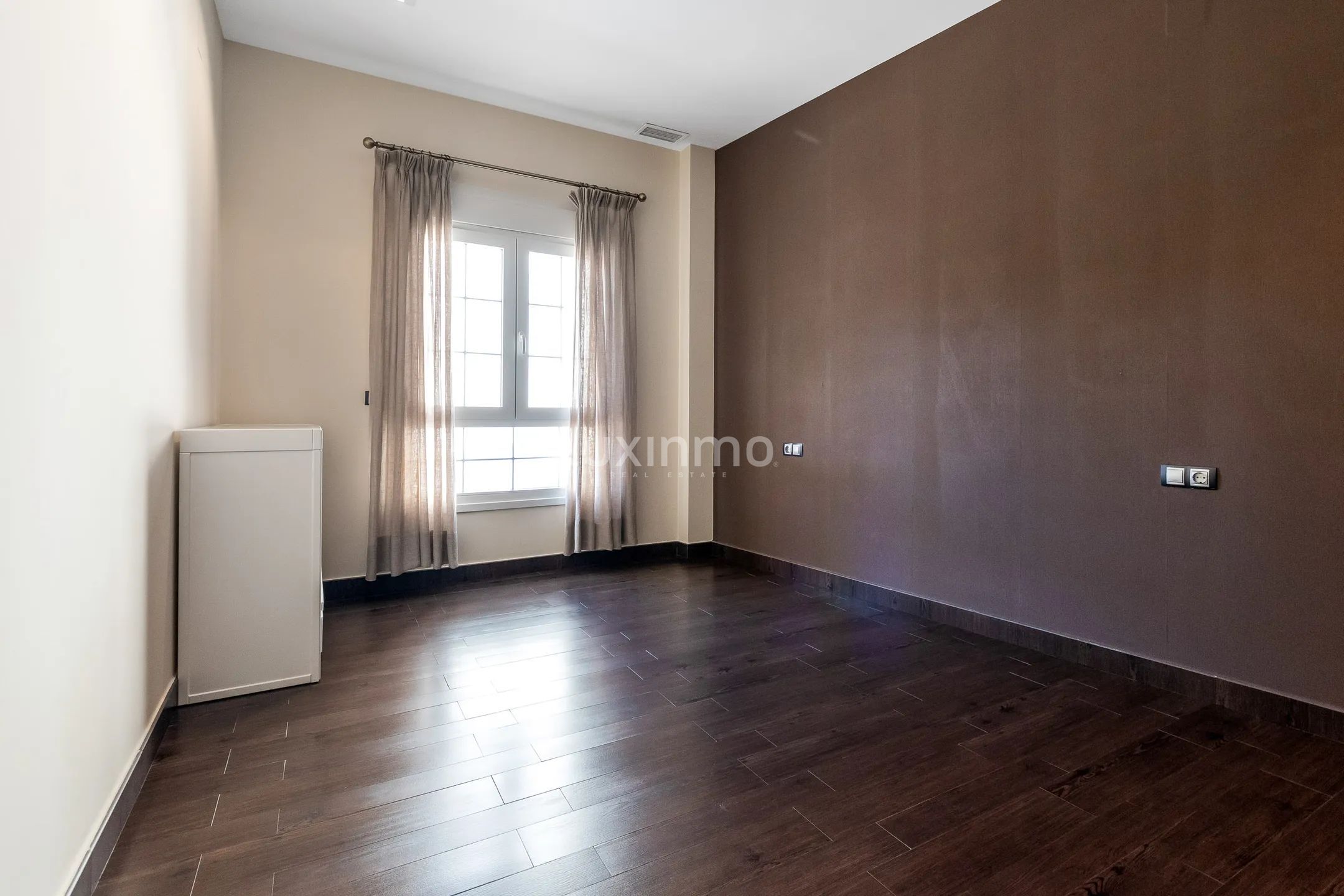 Luxuriöse Doppelhaushälfte in Mutxamel Centre mit atemberaubender Ausstattung — photo 27