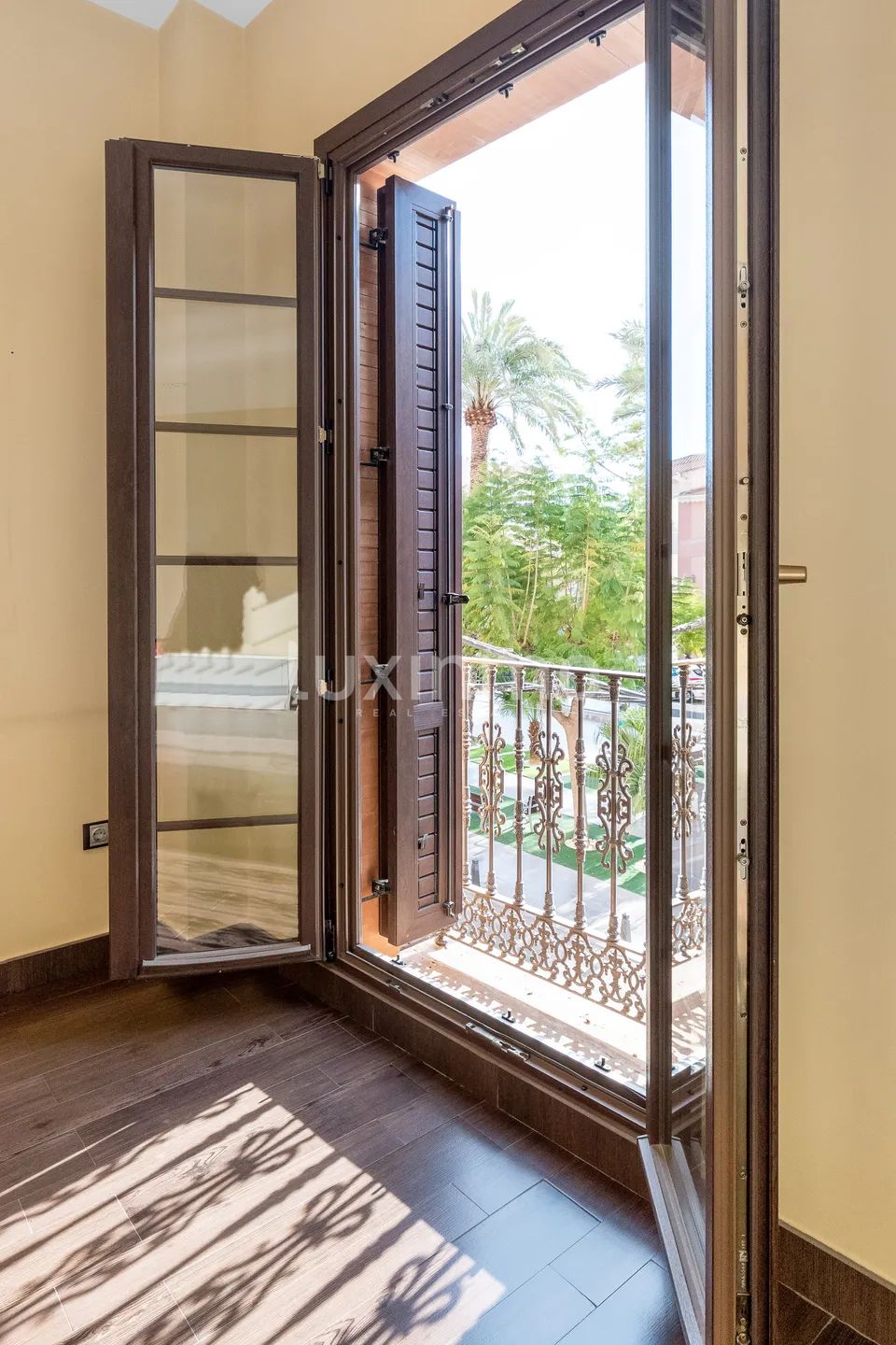 Luxuriöse Doppelhaushälfte in Mutxamel Centre mit atemberaubender Ausstattung — photo 50